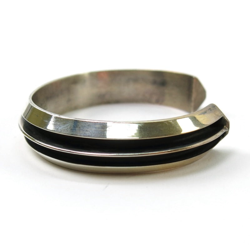 NAVAJO BRACELET BY TOM HAWK 1/2inch