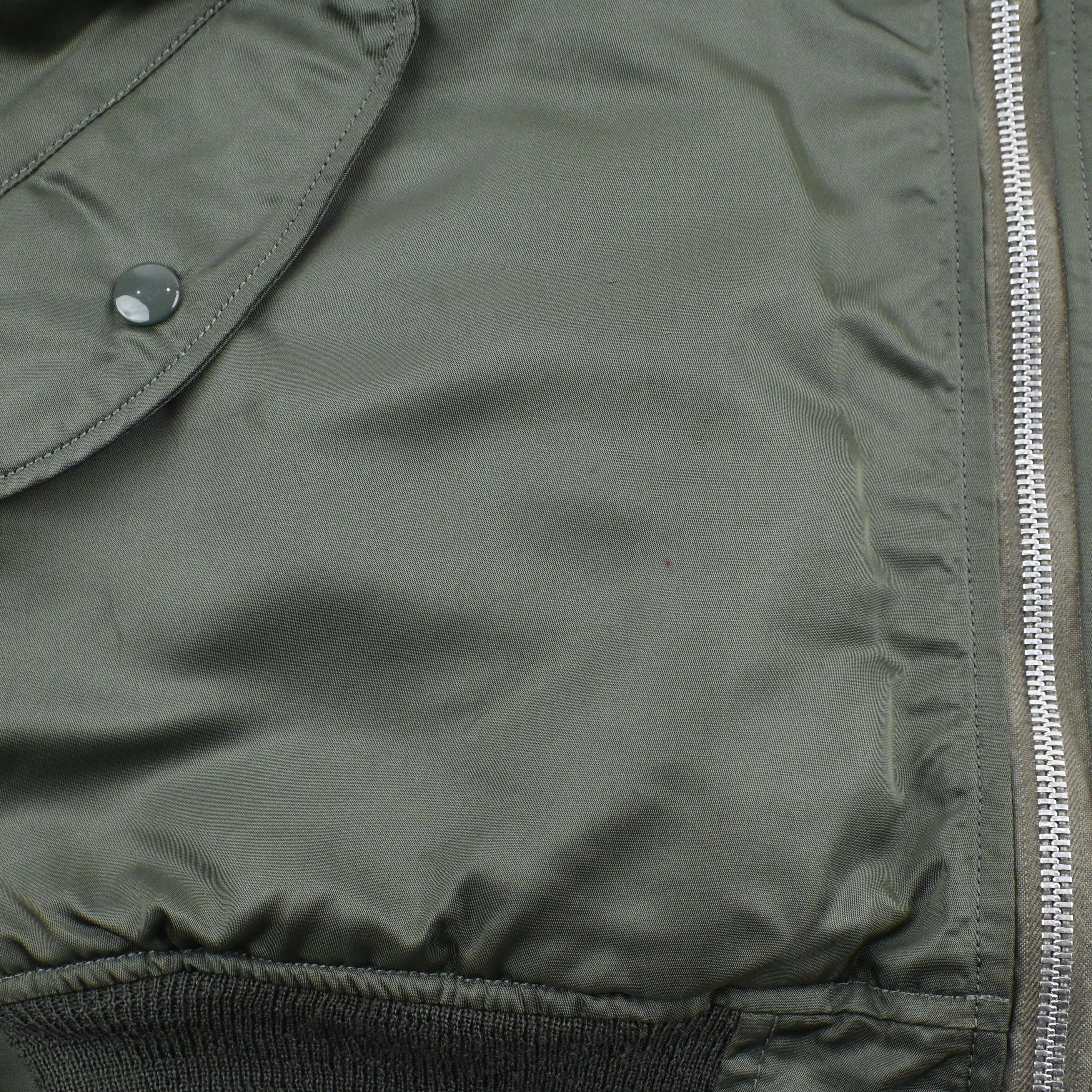 ‘72 U.S.A.F. MIL-J-7448J (USAF) L-2B Flight jacket SIZE: X-LARGE