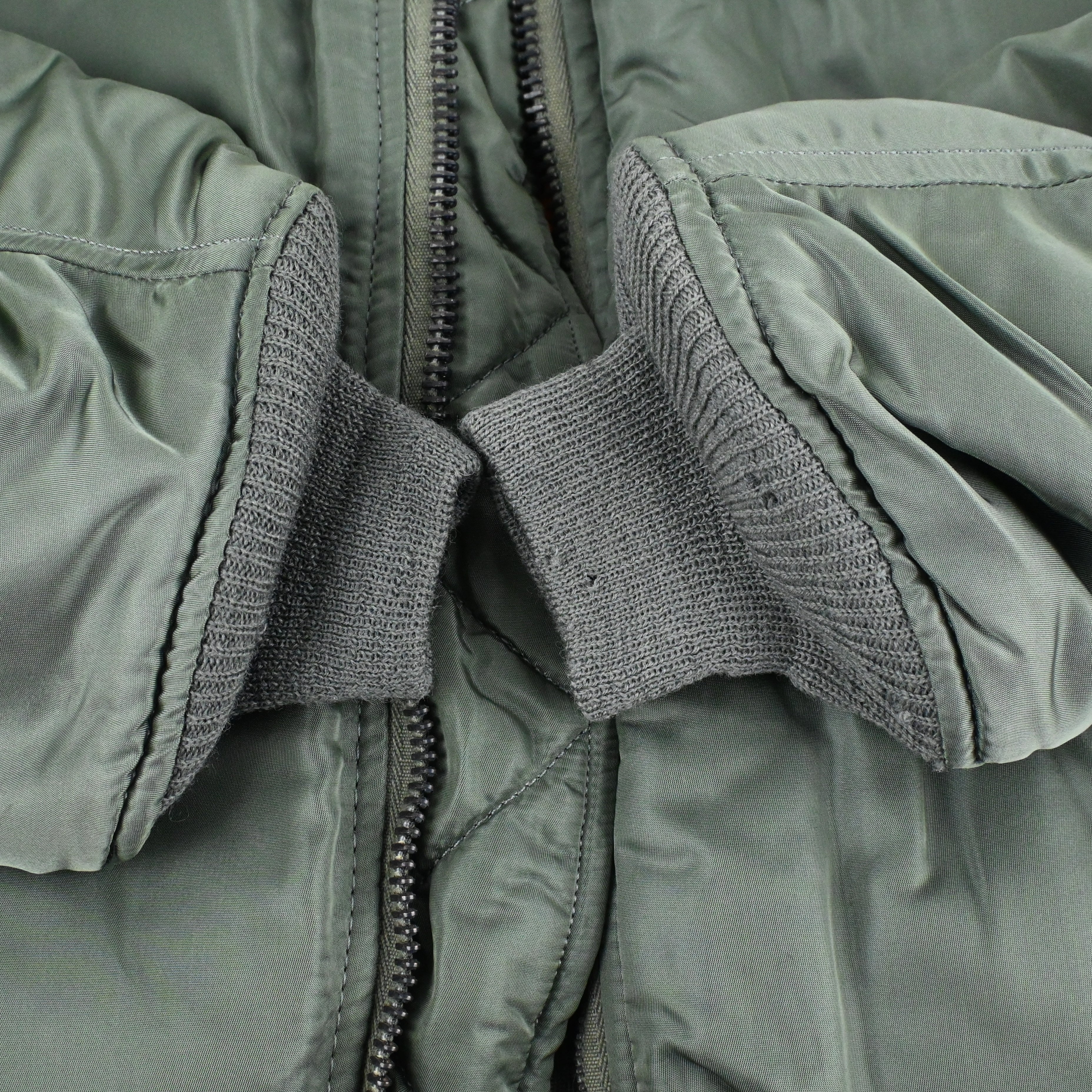 ‘67 U.S.A.F. MIL-J-8279D (USAF) MA-1 Flight jacket SIZE: MEDIUM