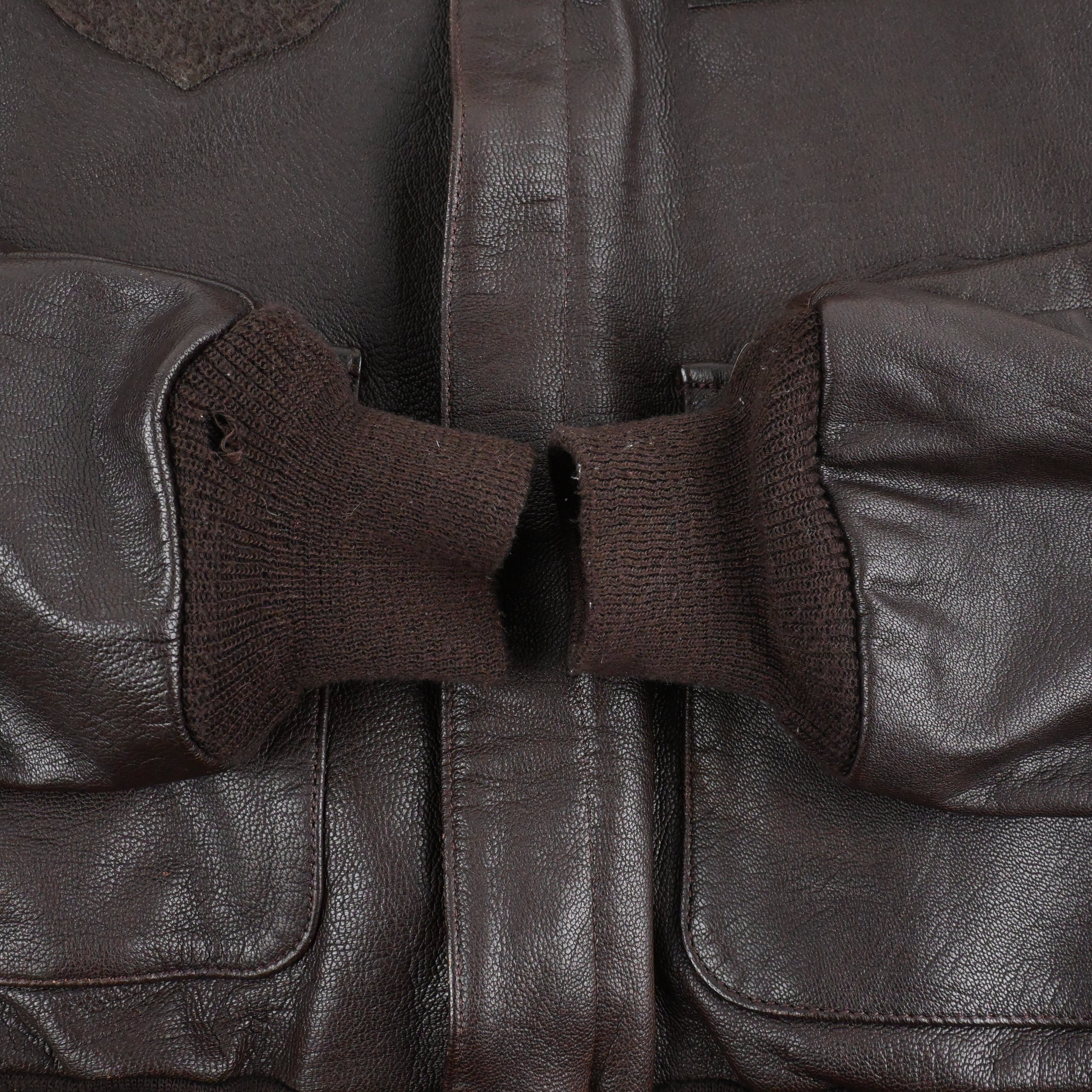 ‘95 U.S.A.F. TYPE A-2 Flight jacket Size: 40S MINT