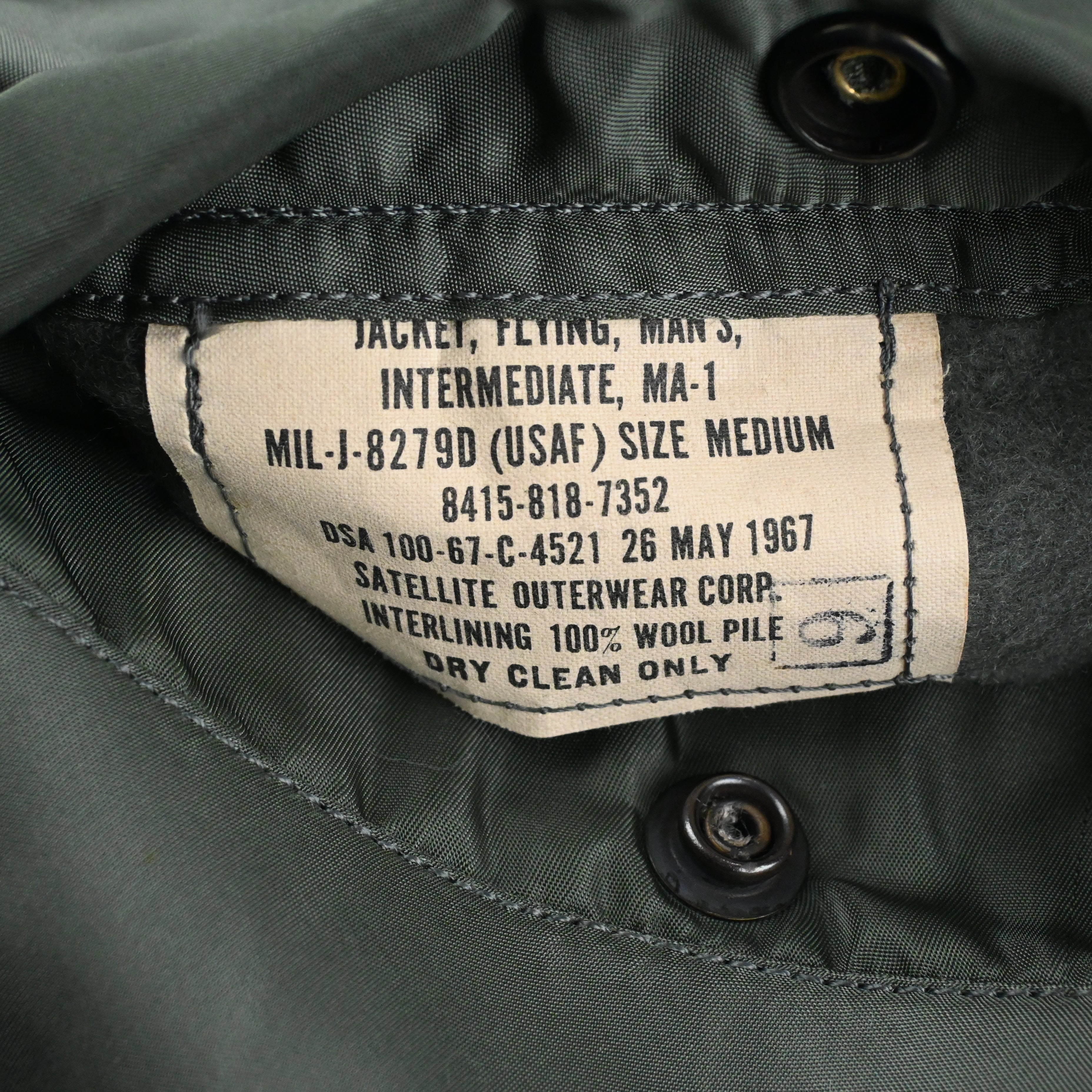 ‘67 U.S.A.F. MIL-J-8279D (USAF) MA-1 Flight jacket SIZE: MEDIUM