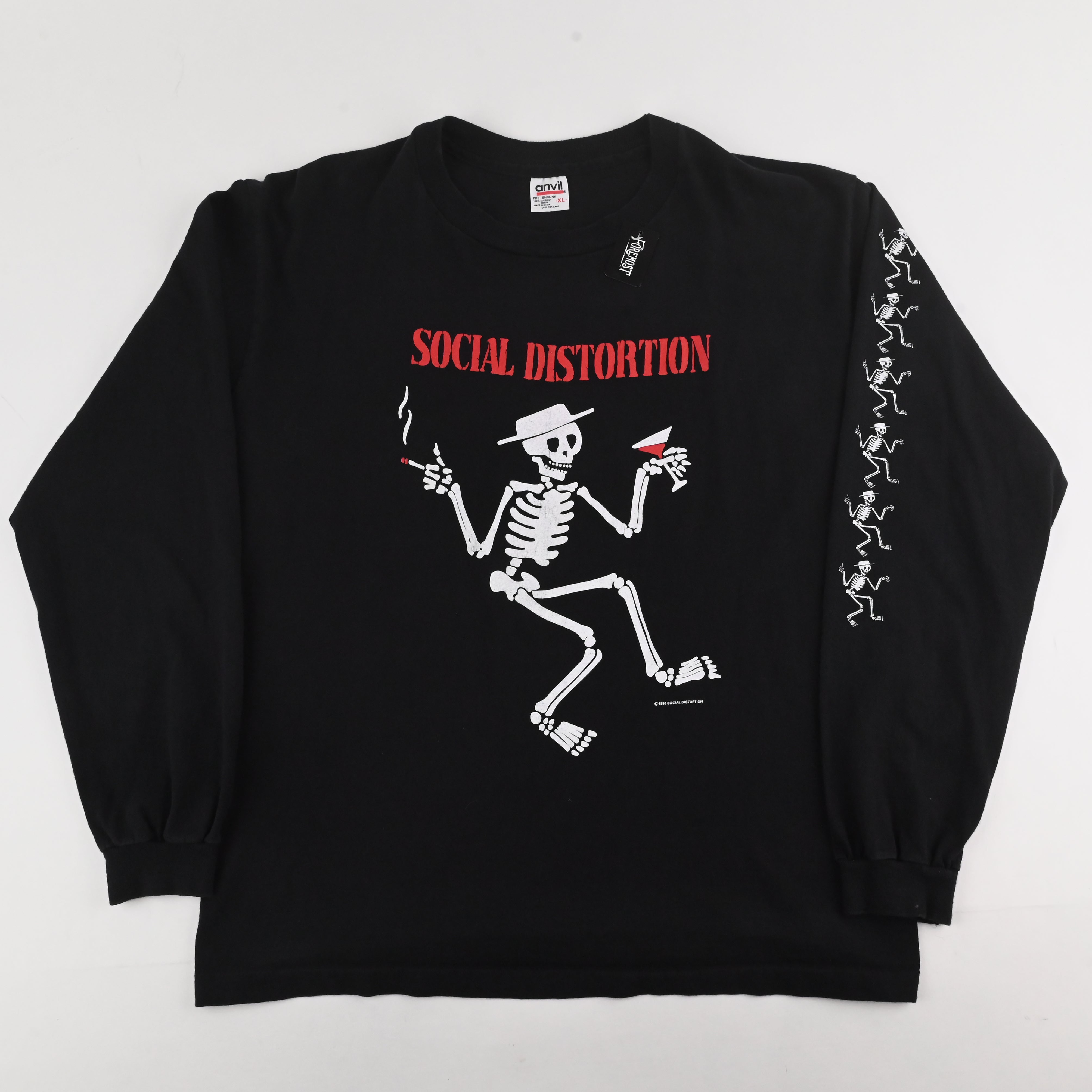 96© SOCIAL DISTORTION L/S T-SHIRT SIZE XL