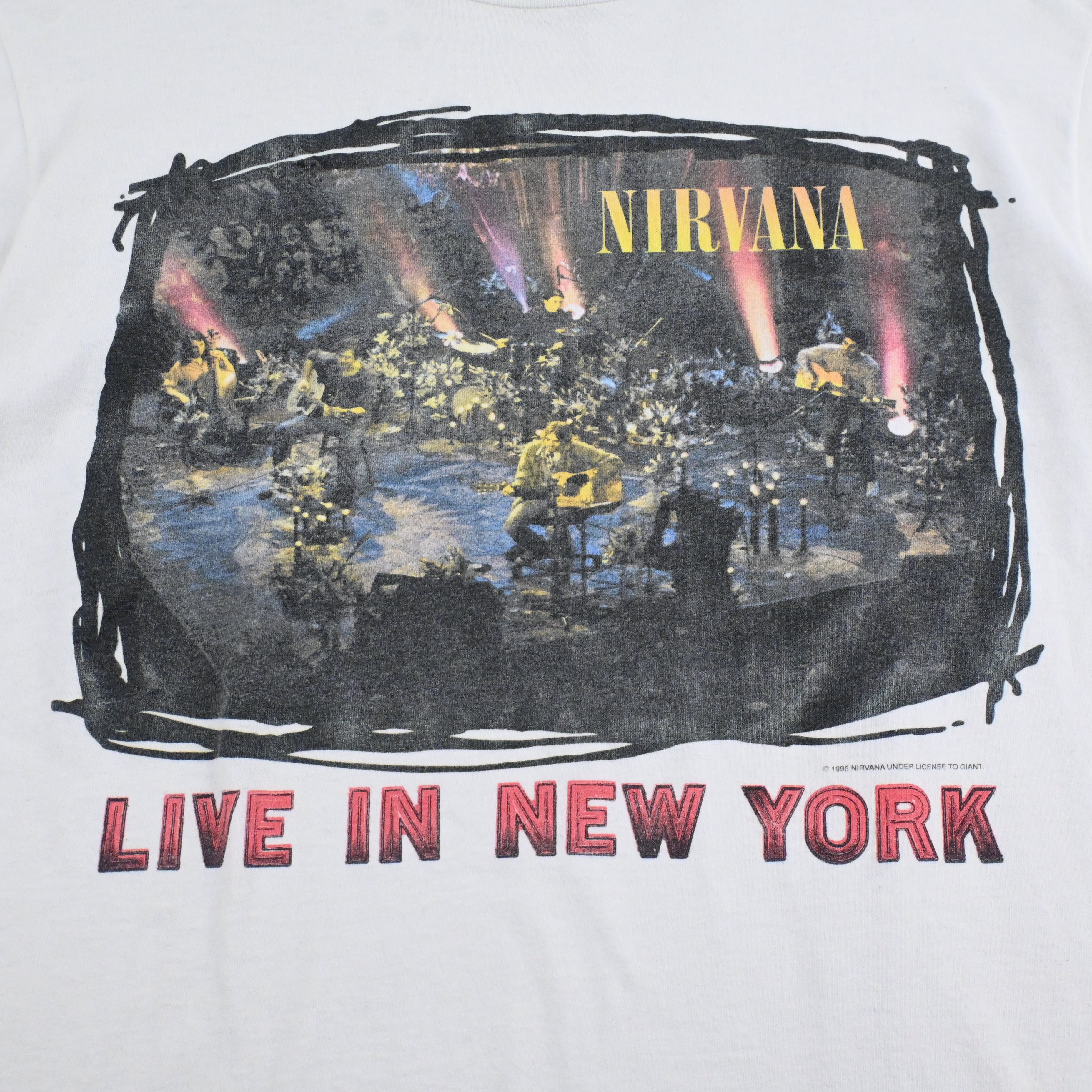 95© NIRVANA MTV UNPLUGGED LIVE IN NEW YORK T-SHIRT SIZE L