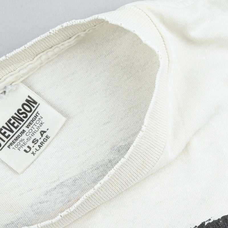 首元のトップから細かいダメージがございます。