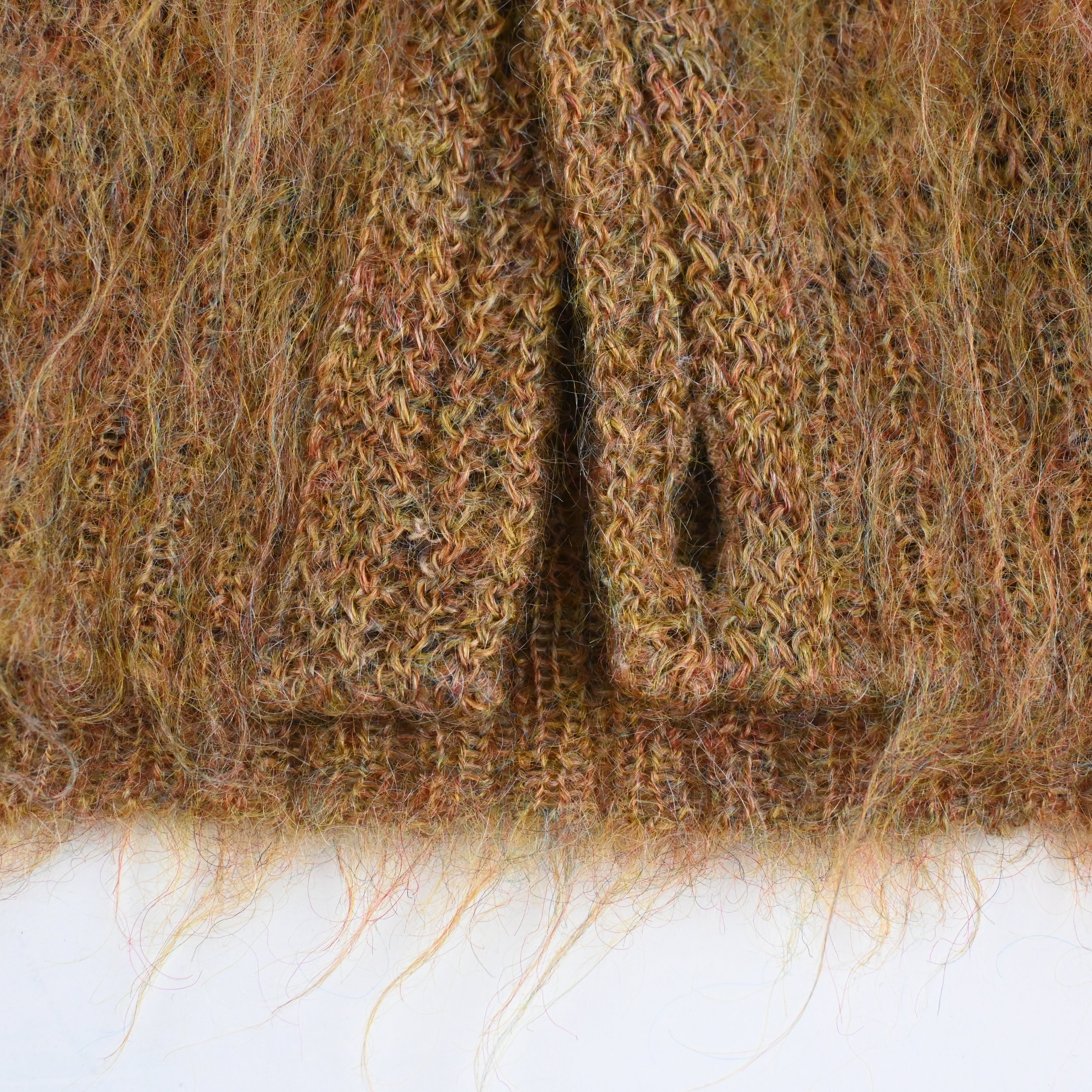 第五ボタンが欠品しております。