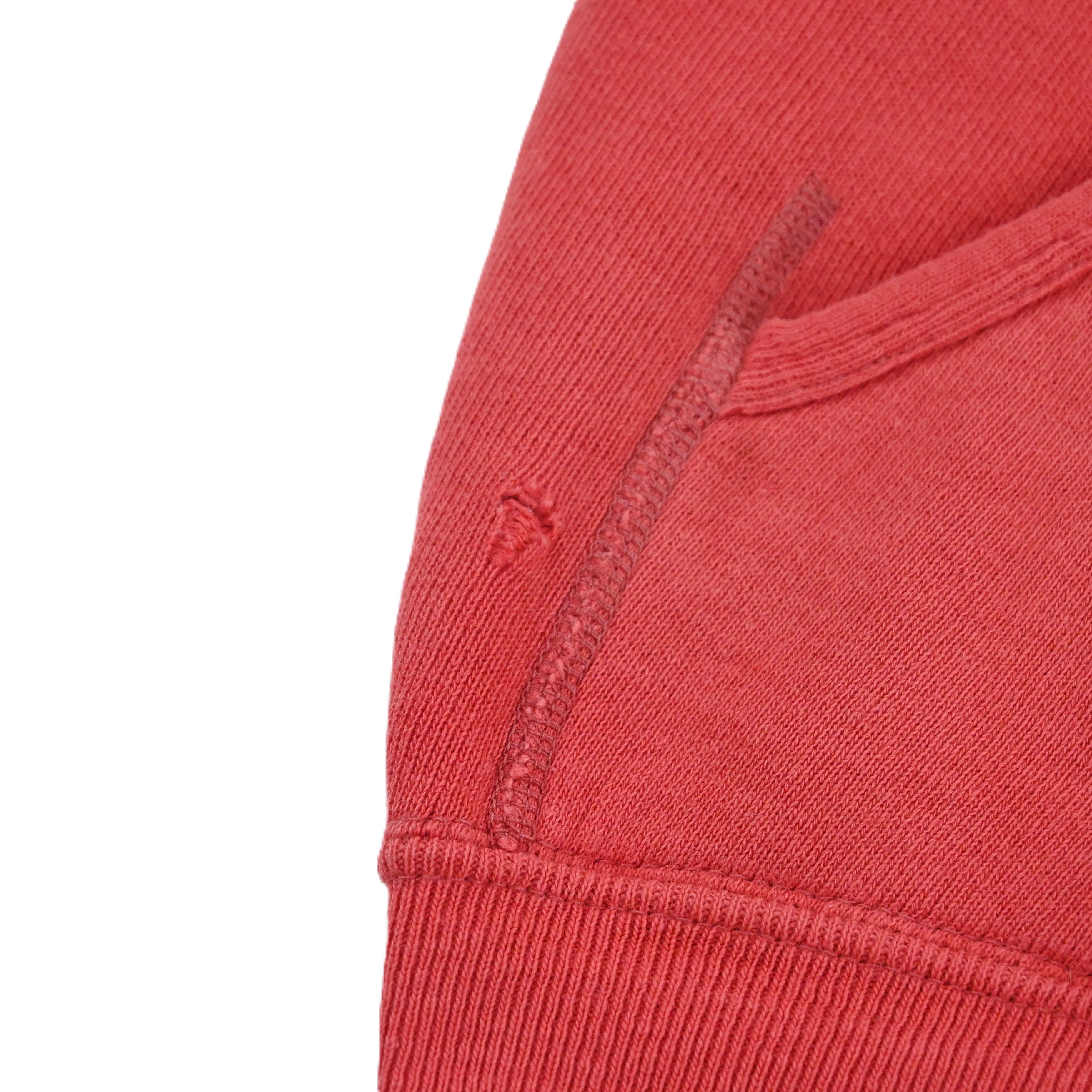 裾にダメージがございます。