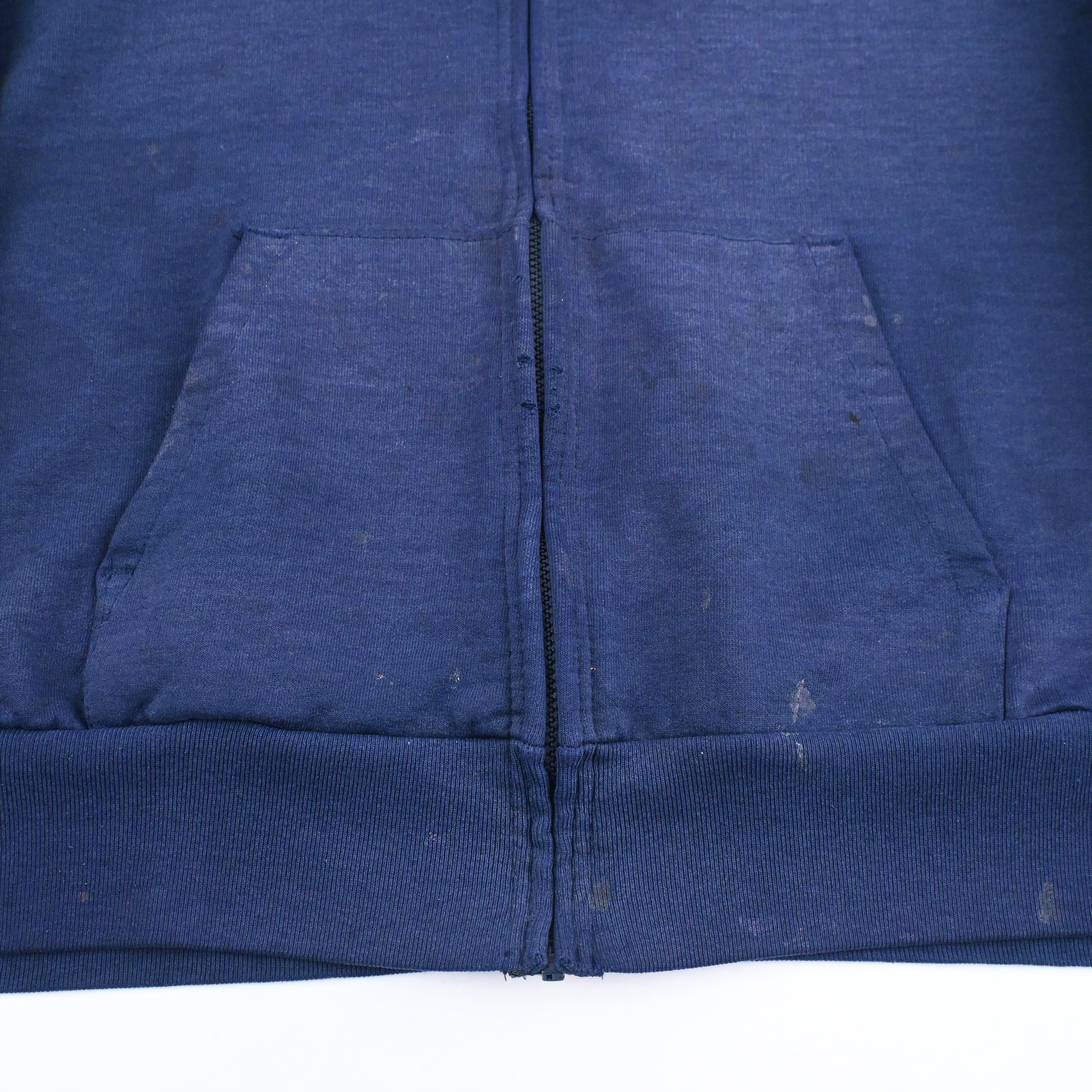 フロントに汚れ及びダメージがございます。