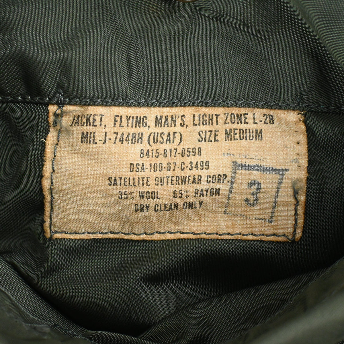 ’67 U.S.A.F. L-2B MIL-J-7448H SIZE MEDIUM