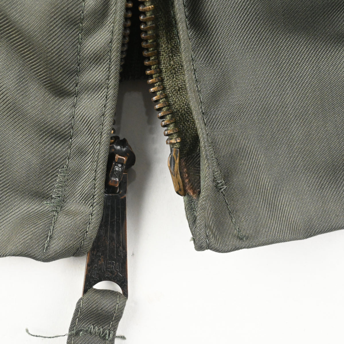 '77 U.S.A.F. CWU-36/P MIL-J-83382A SIZE MEDIUM