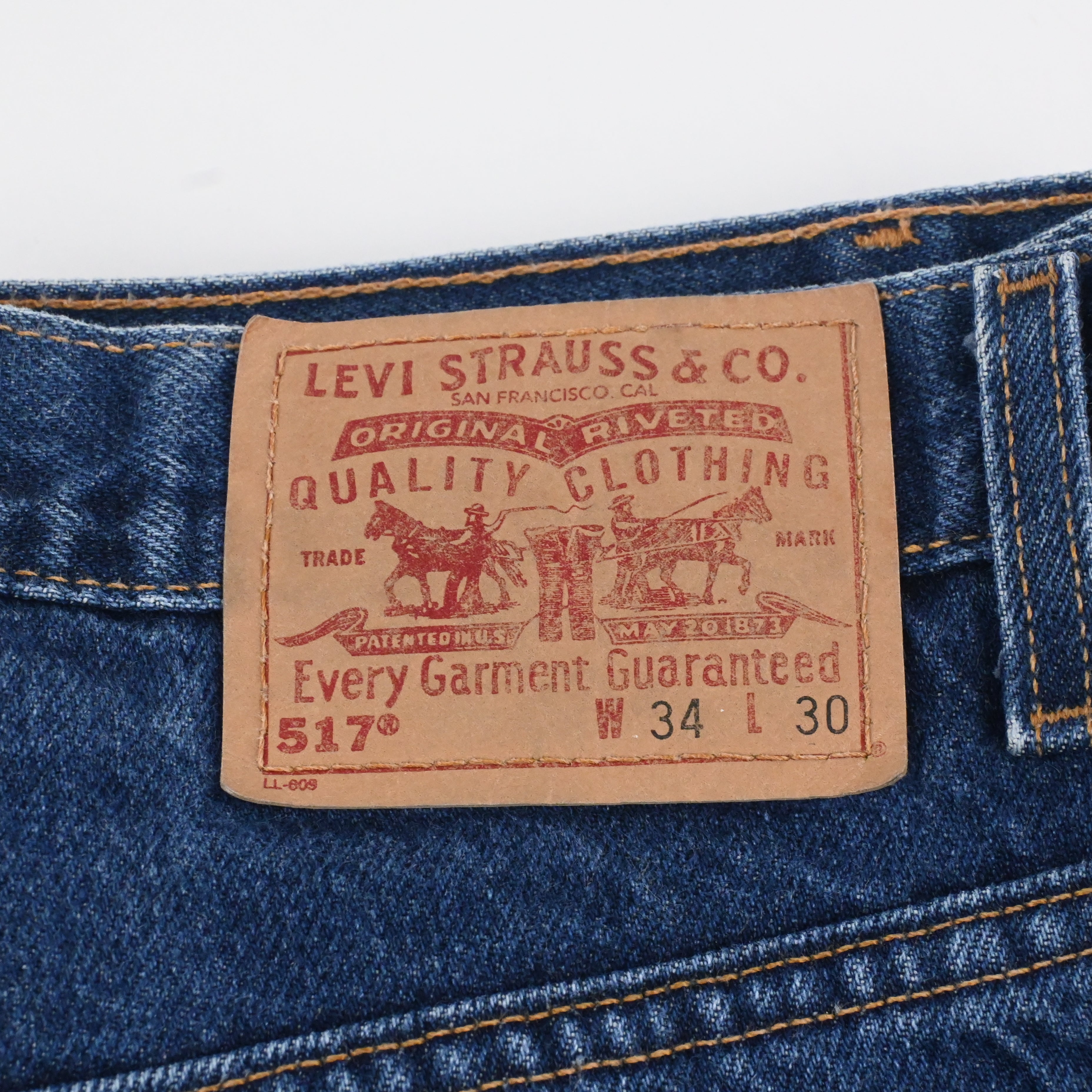 '01 Levi's 517-0216 Size W33 L30