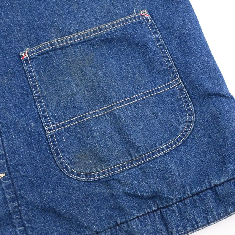 フロントに汚れがございます。