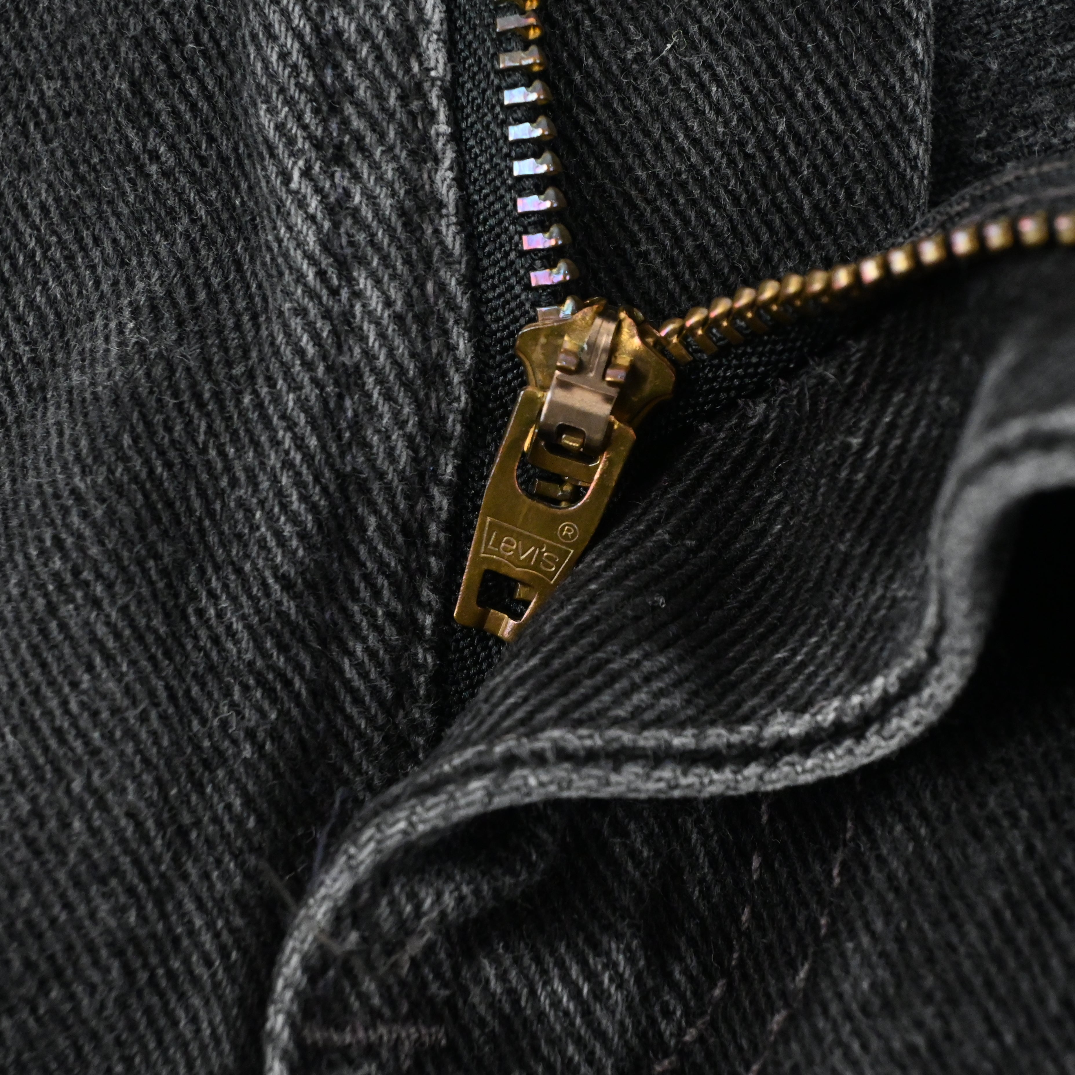 '02 LEVI'S 505-0260 SIZE W35 L29 BLACK