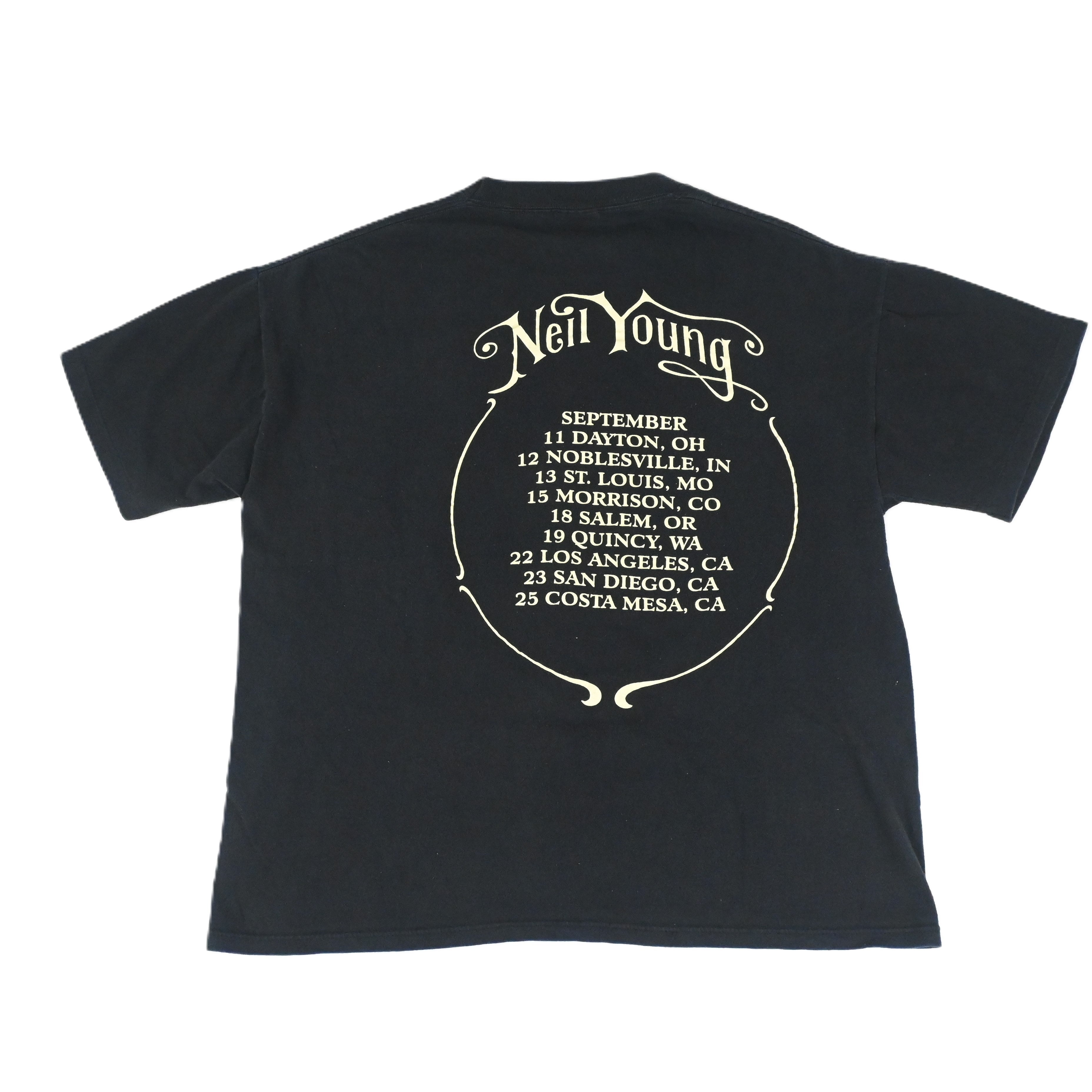 92© NEIL YOUNG "HARVEST MOON” TOUR T-SHIRT SIZE XL