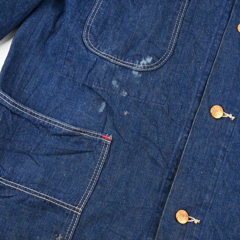 フロントに汚れがございます。