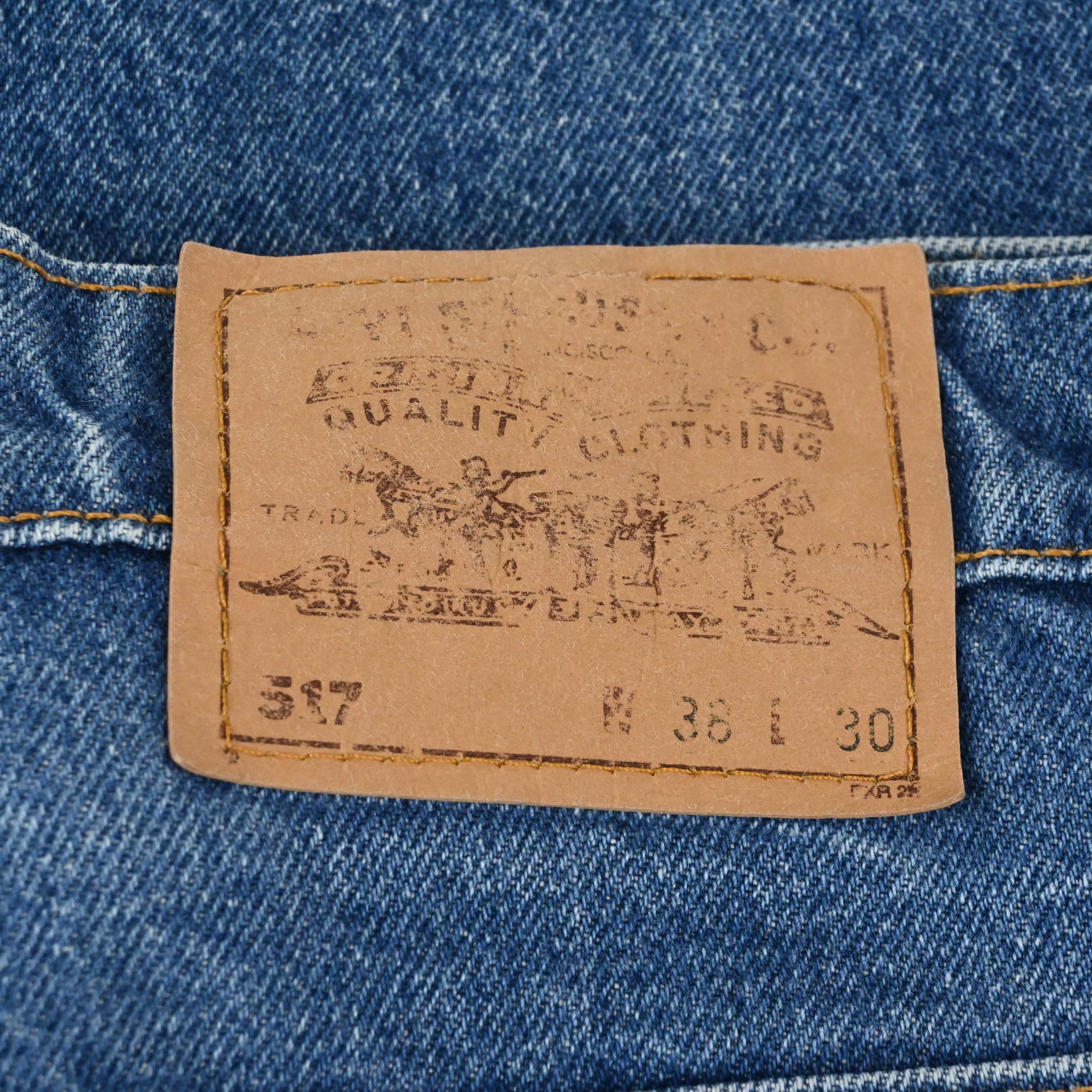 '96 LEVI'S 20517-0217 SIZE W38 L29