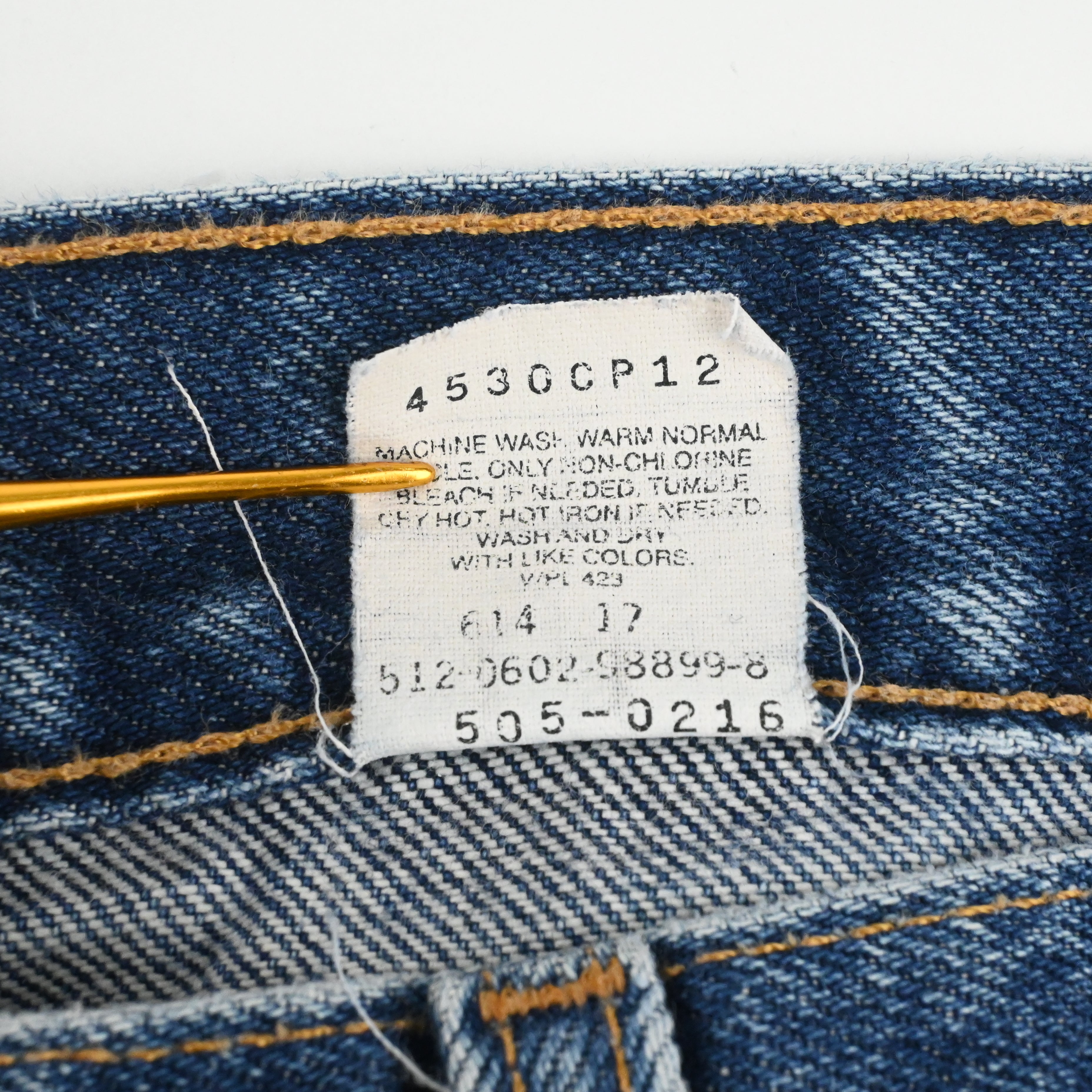 '02 LEVI'S 505-0216 SIZE W36 L30