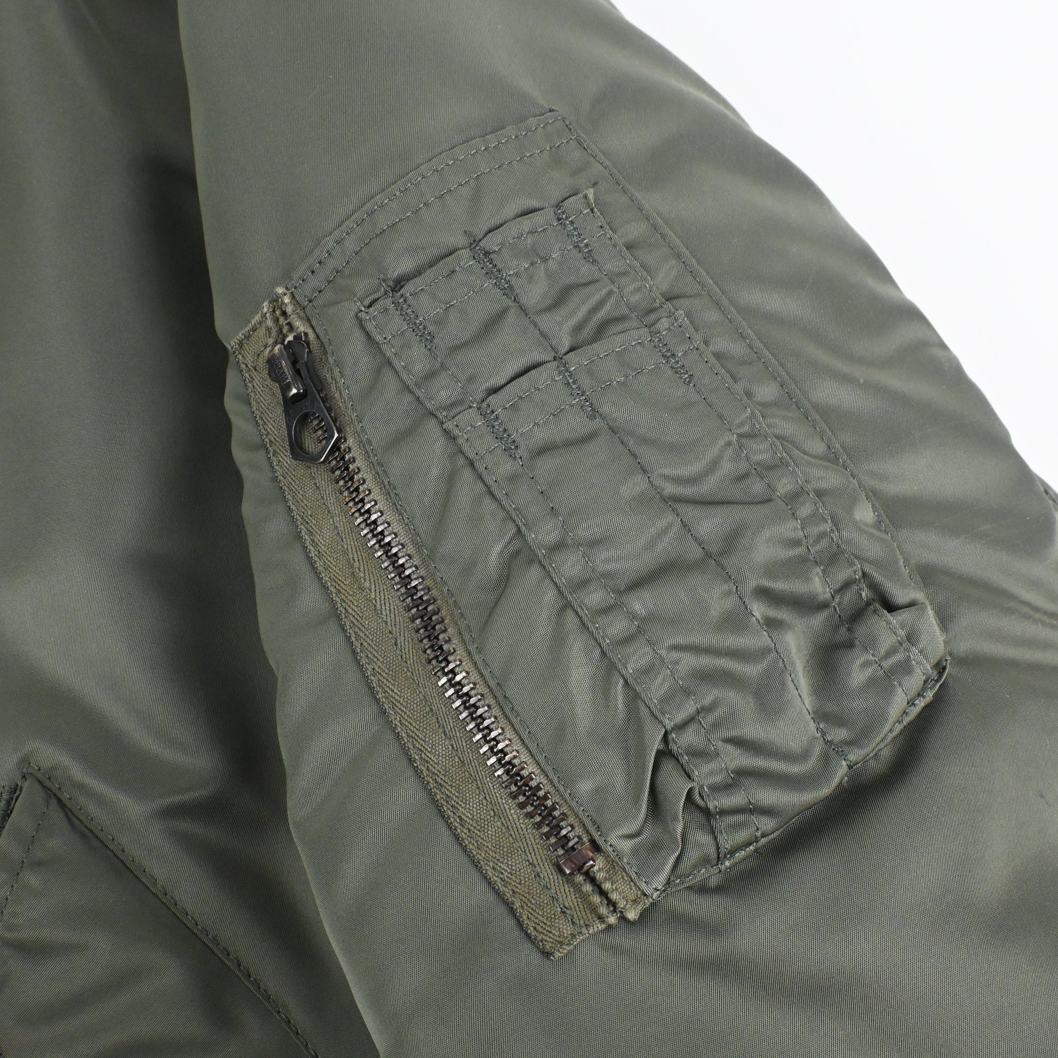 '87 U.S.A.F. MA-1 SIZE L MIL-J-8279F SIZE M