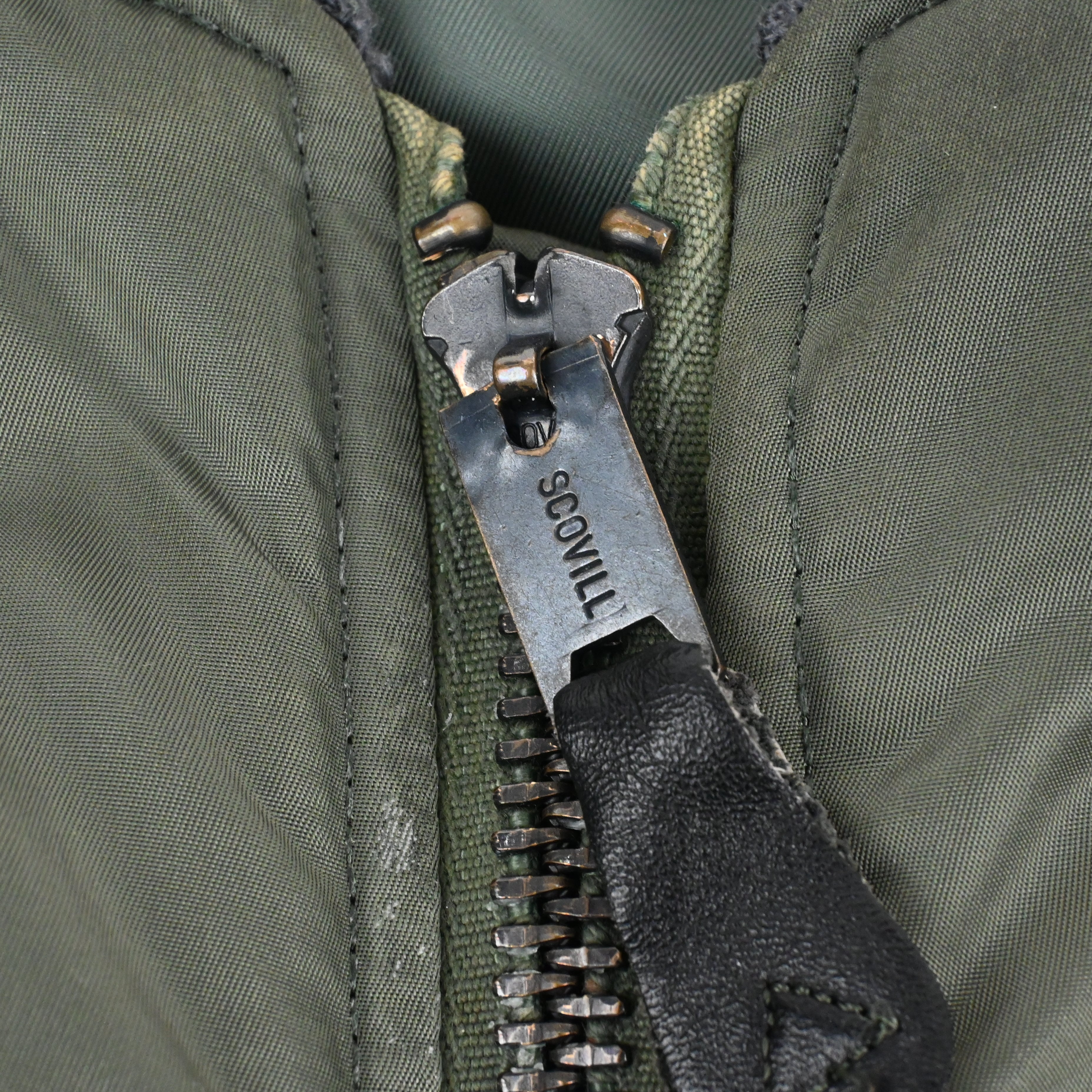 '87 U.S.A.F. MA-1 SIZE L MIL-J-8279F SIZE M