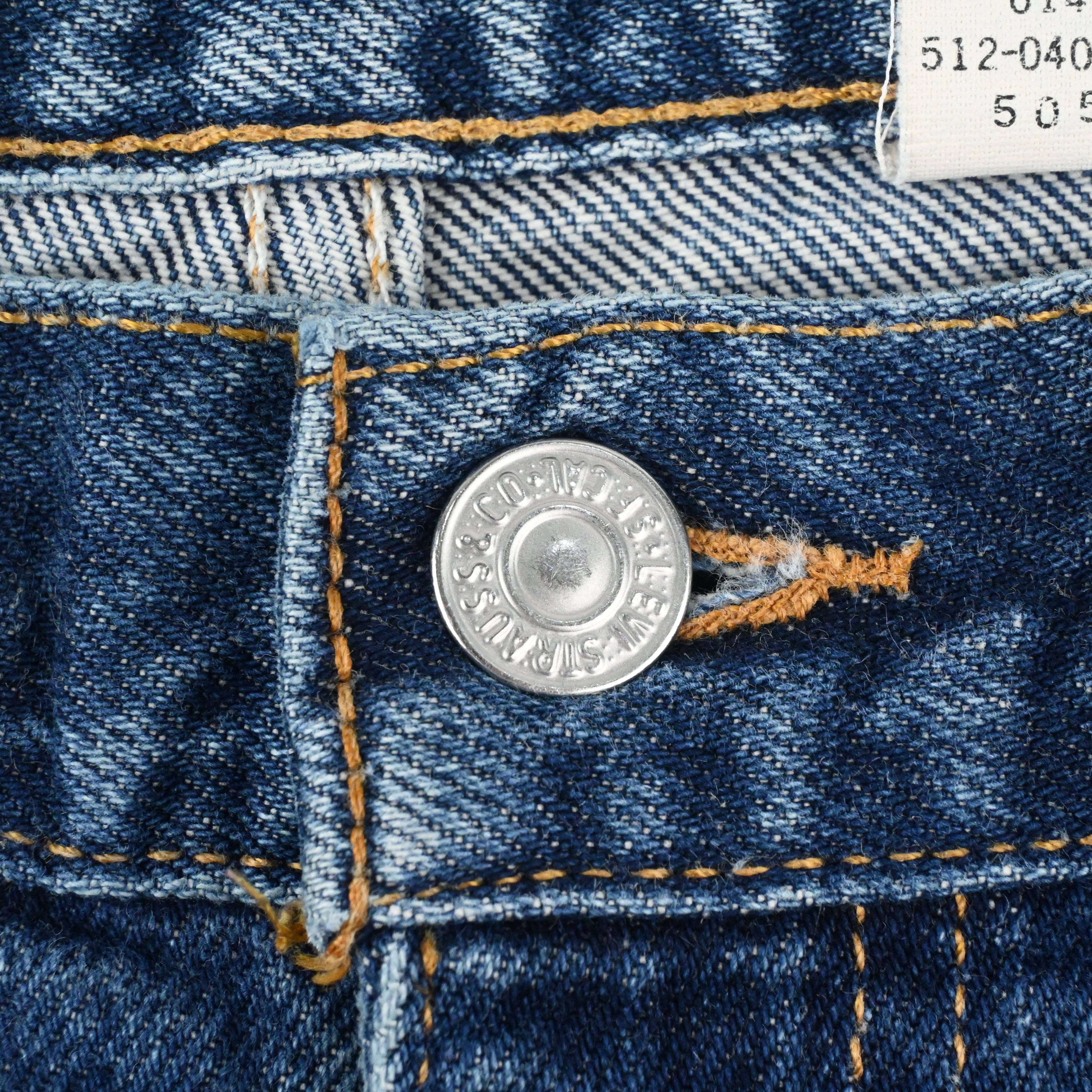 '02 LEVI'S 505-0216 W33 L30