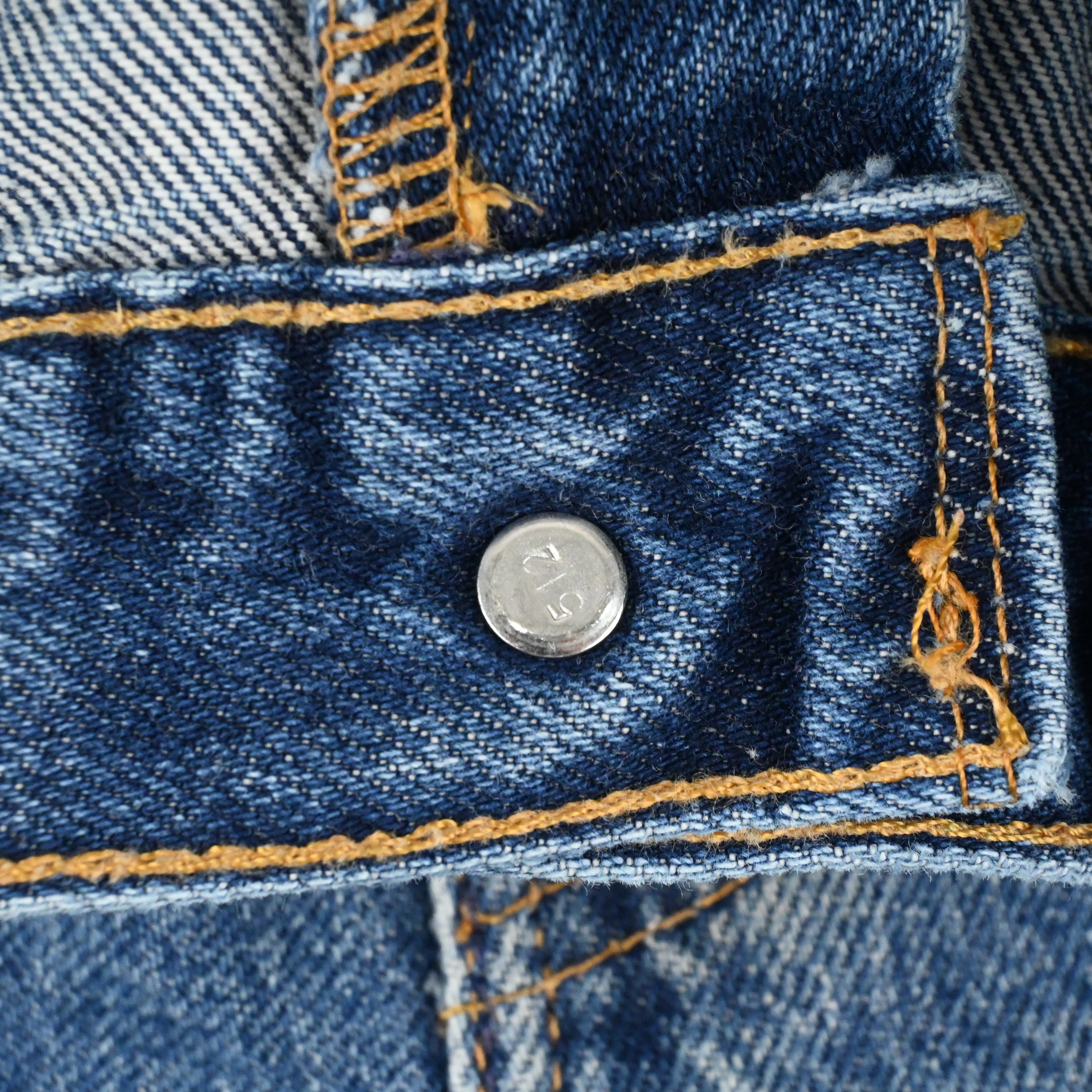 '02 LEVI'S 505-0216 W33 L30