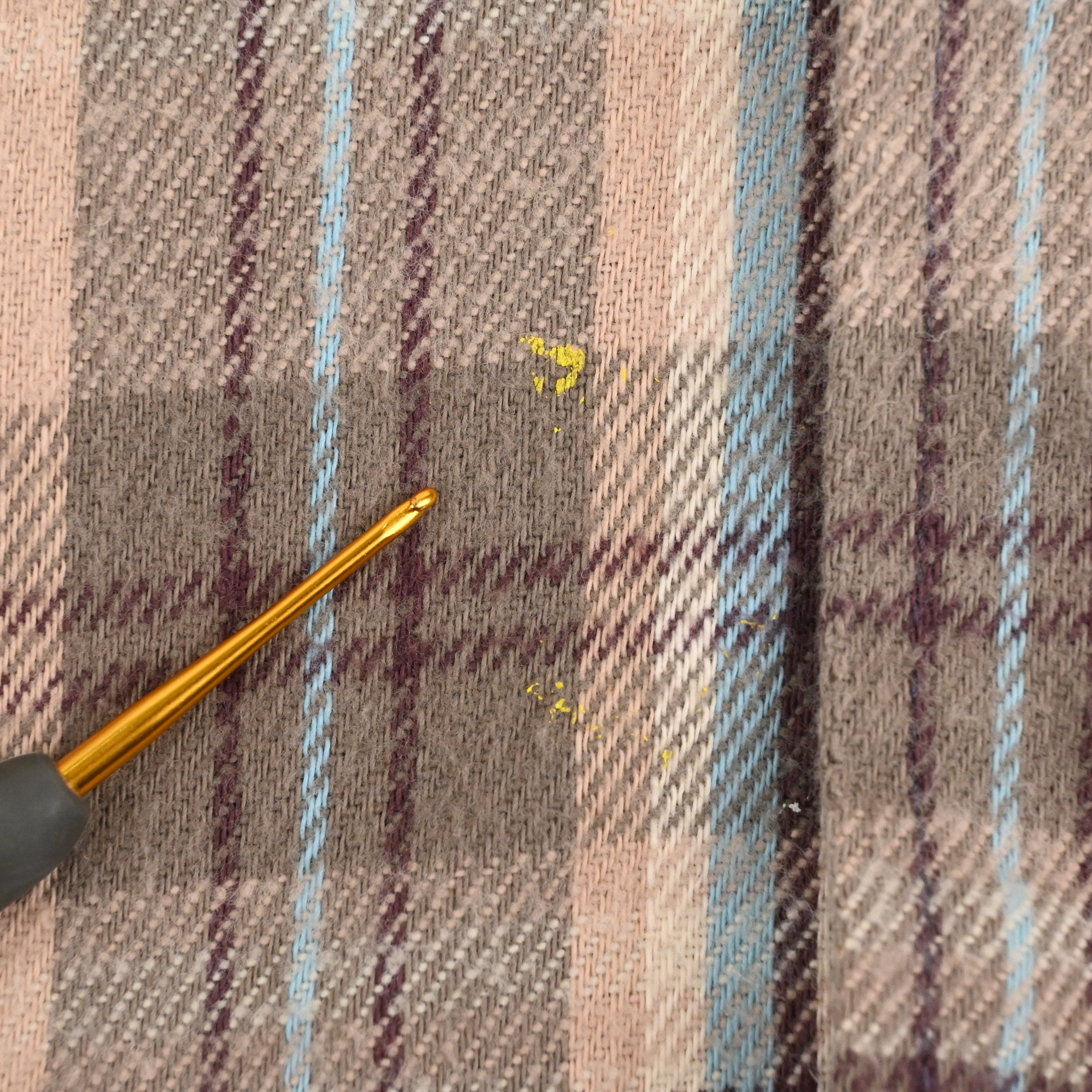 フロントにペンキ飛びがございます。