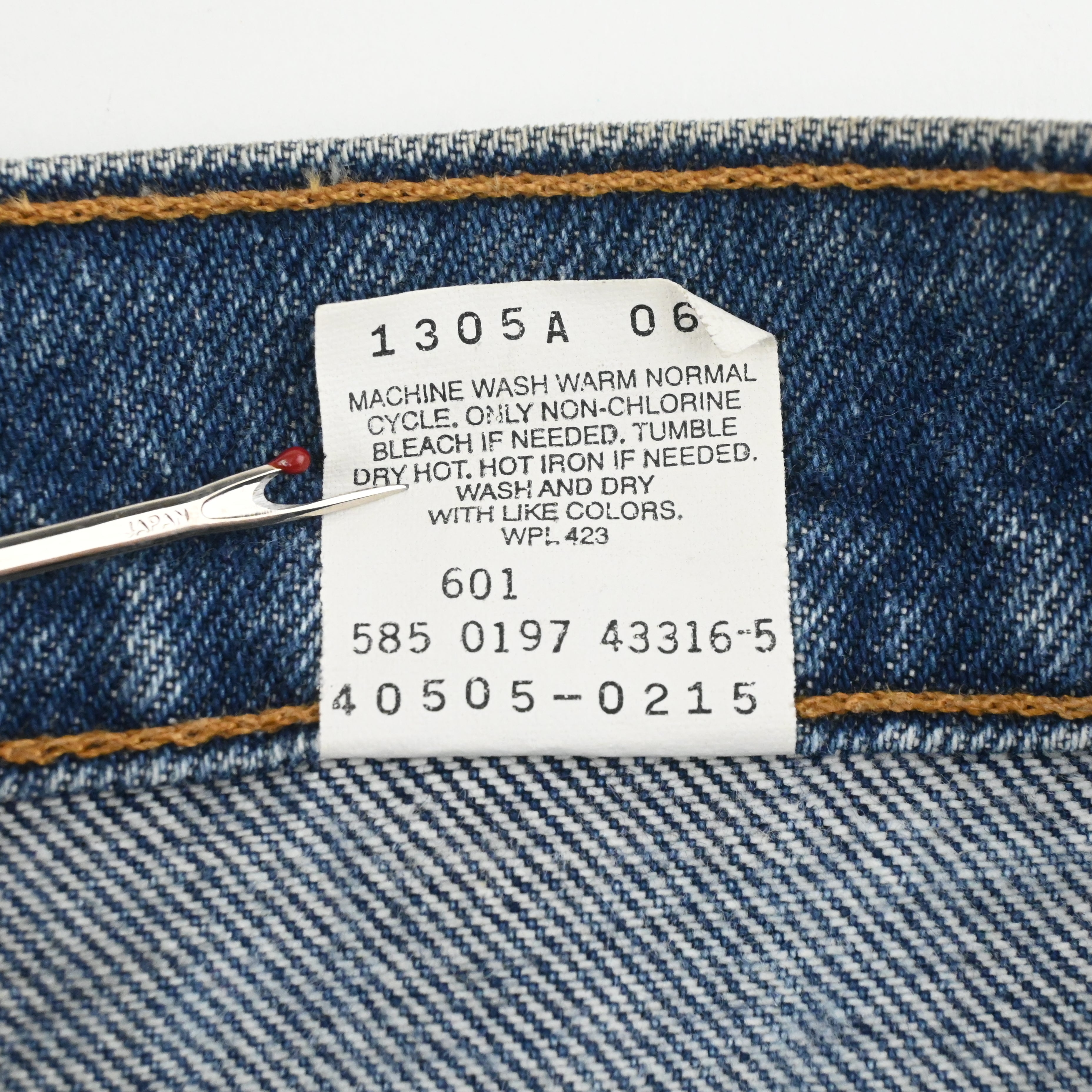 '97 LEVI'S 40505-0215 SIZE W33 L30