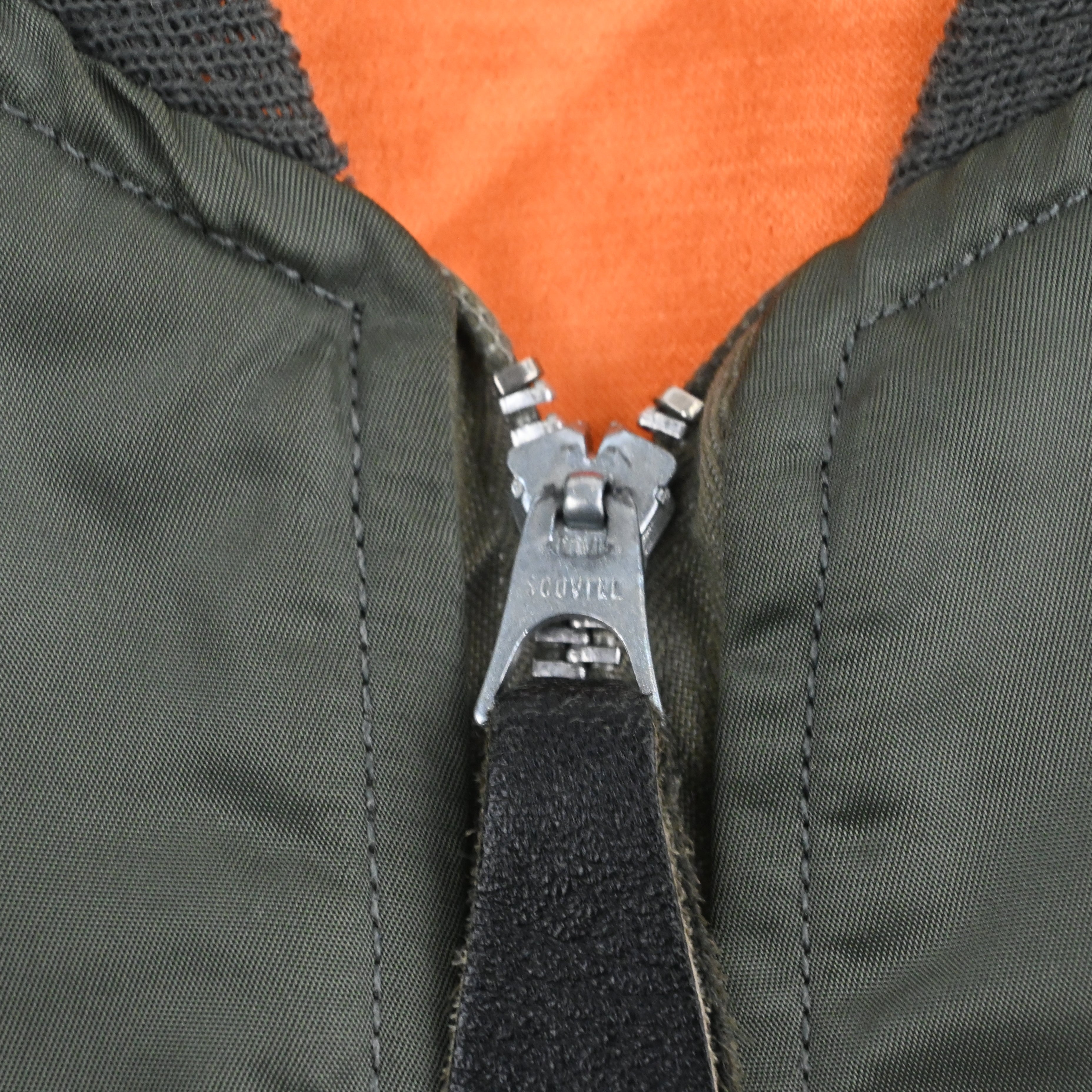 ‘72 U.S.A.F. MIL-J-7448J (USAF) L-2B Flight jacket SIZE: X-LARGE