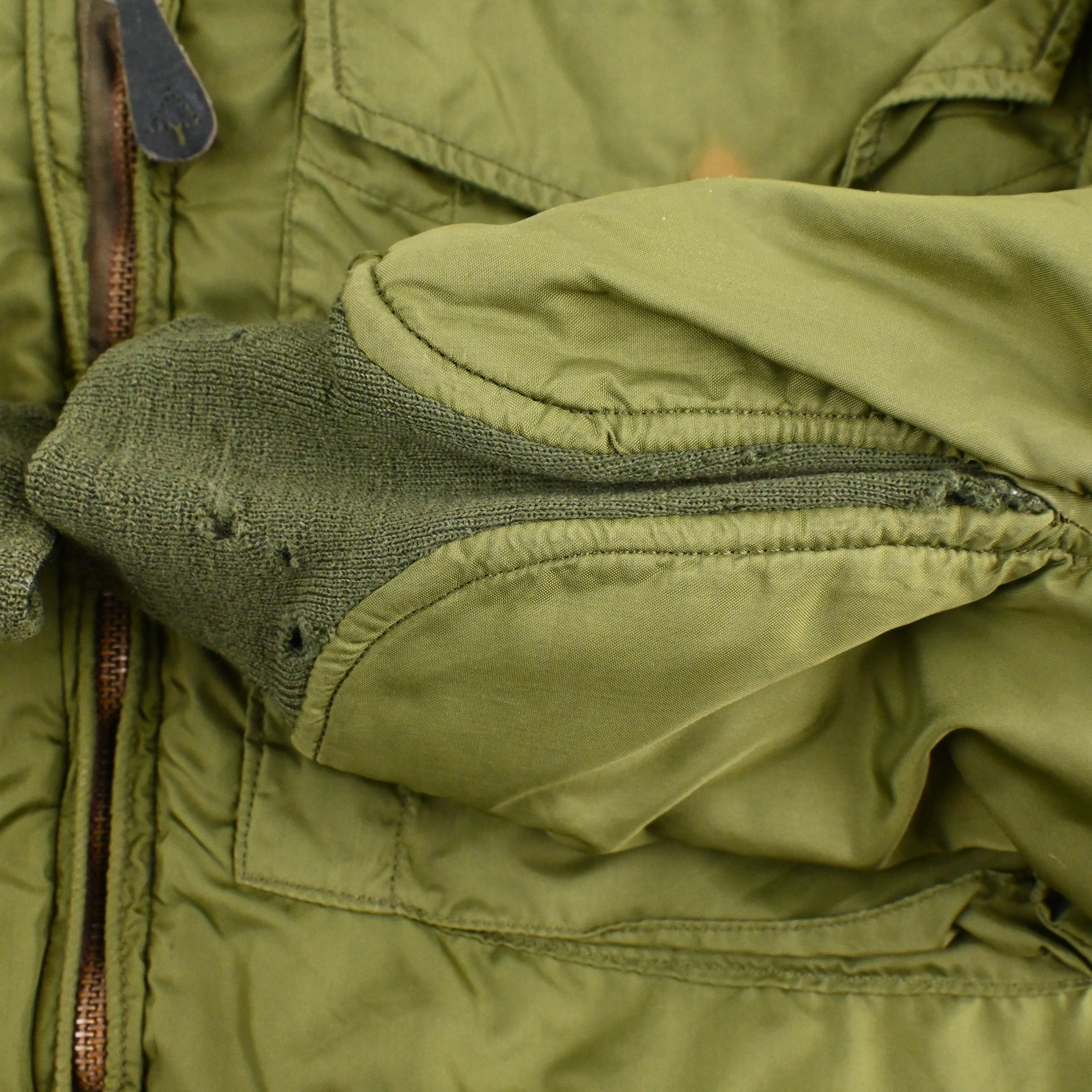 ‘72 U.S.NAVY MIL-S-18342C (WEP) Flight jacket size:44 REGLAR