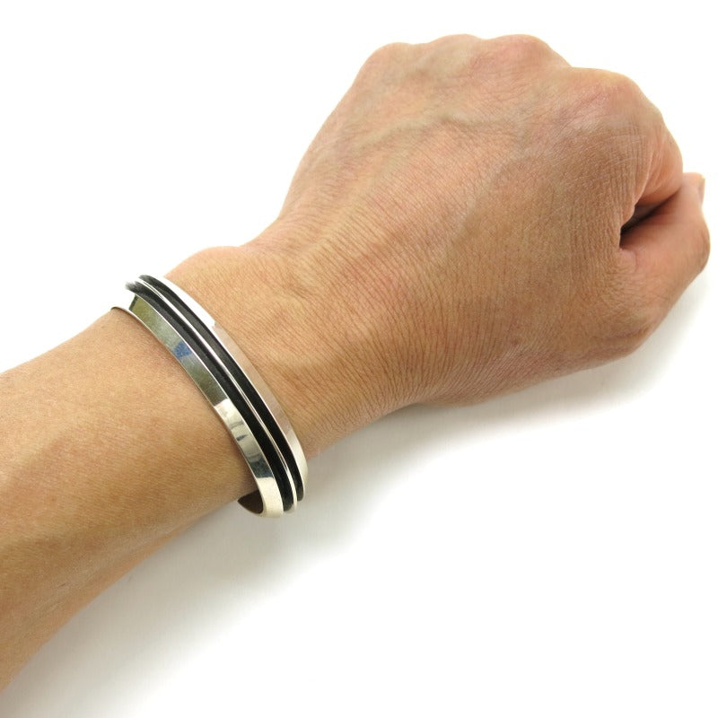 NAVAJO BRACELET BY TOM HAWK 1/2inch