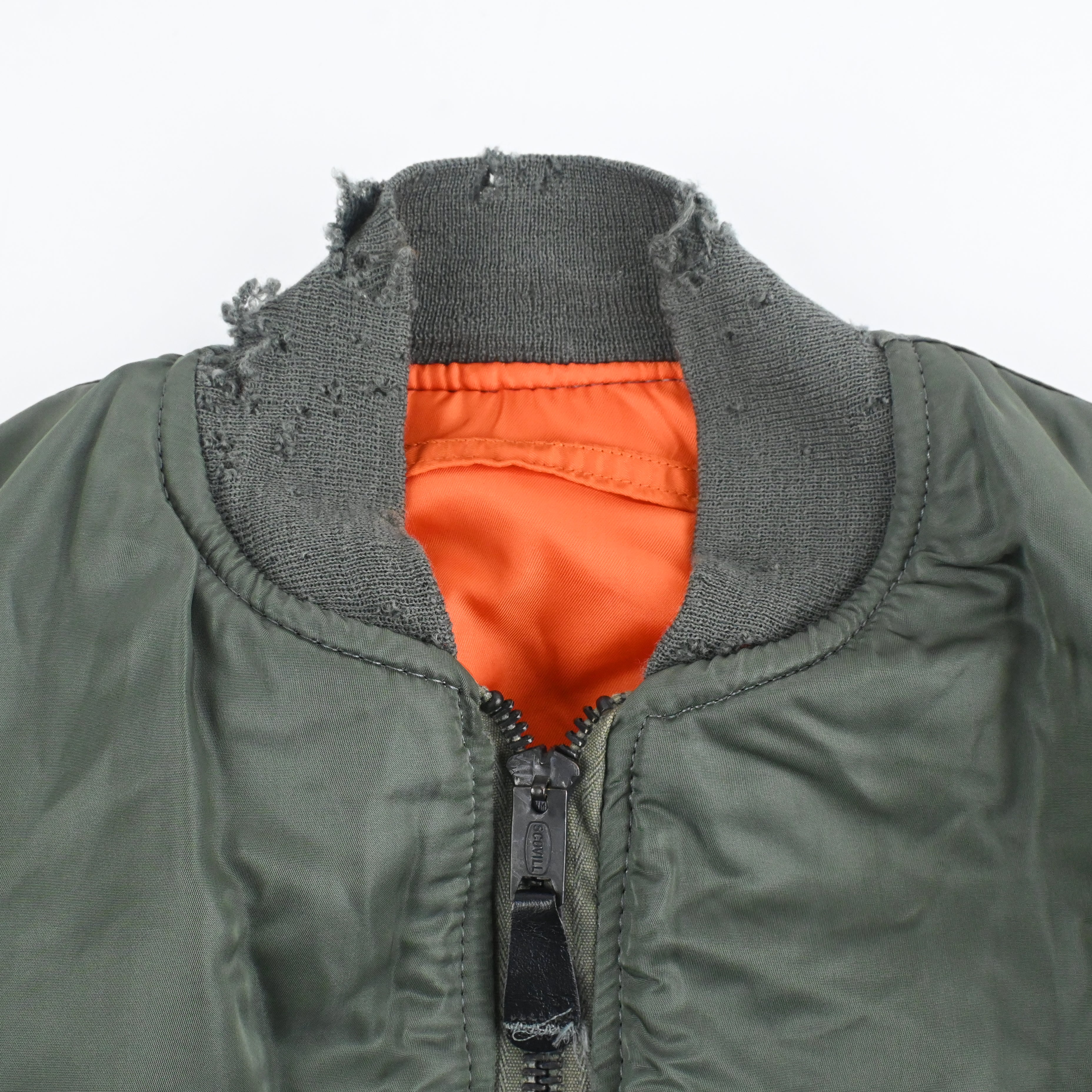 67 U.S.A.F. MIL-J-8279D (USAF) MA-1 Flight jacket SIZE: MEDIUM