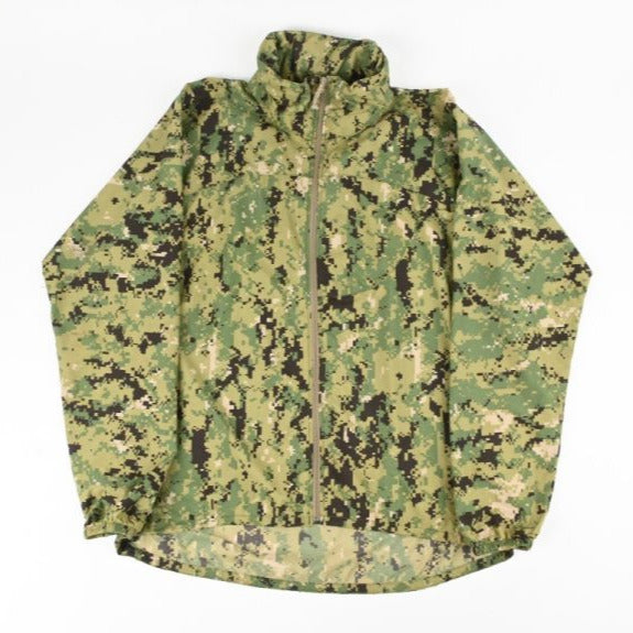 11y' PATAGONIA MARS PCU LEVEL 4 WIND SHIRTS SIZE L-R