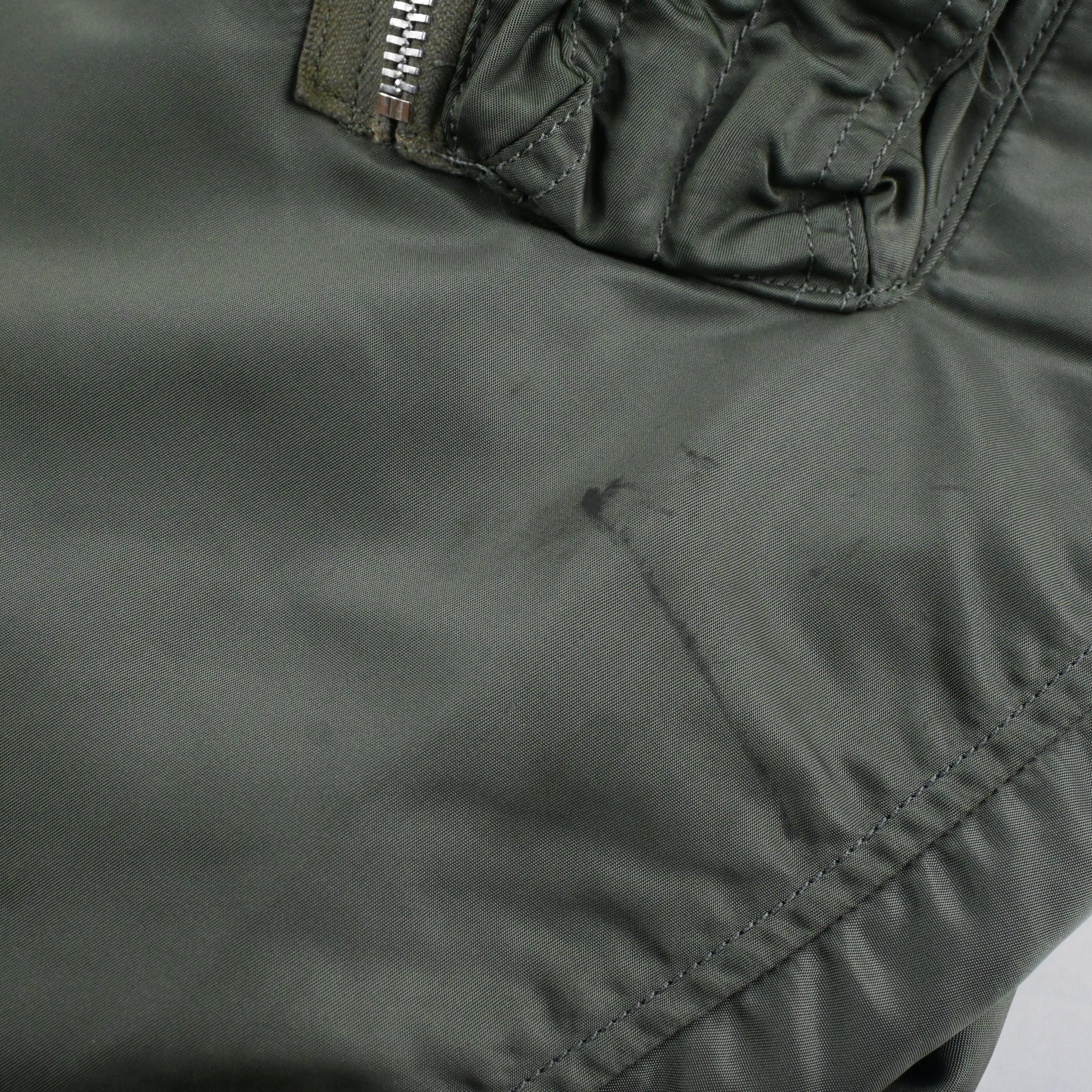 72 U.S.A.F. MIL-J-7448J (USAF) L-2B Flight jacket SIZE: X-LARGE