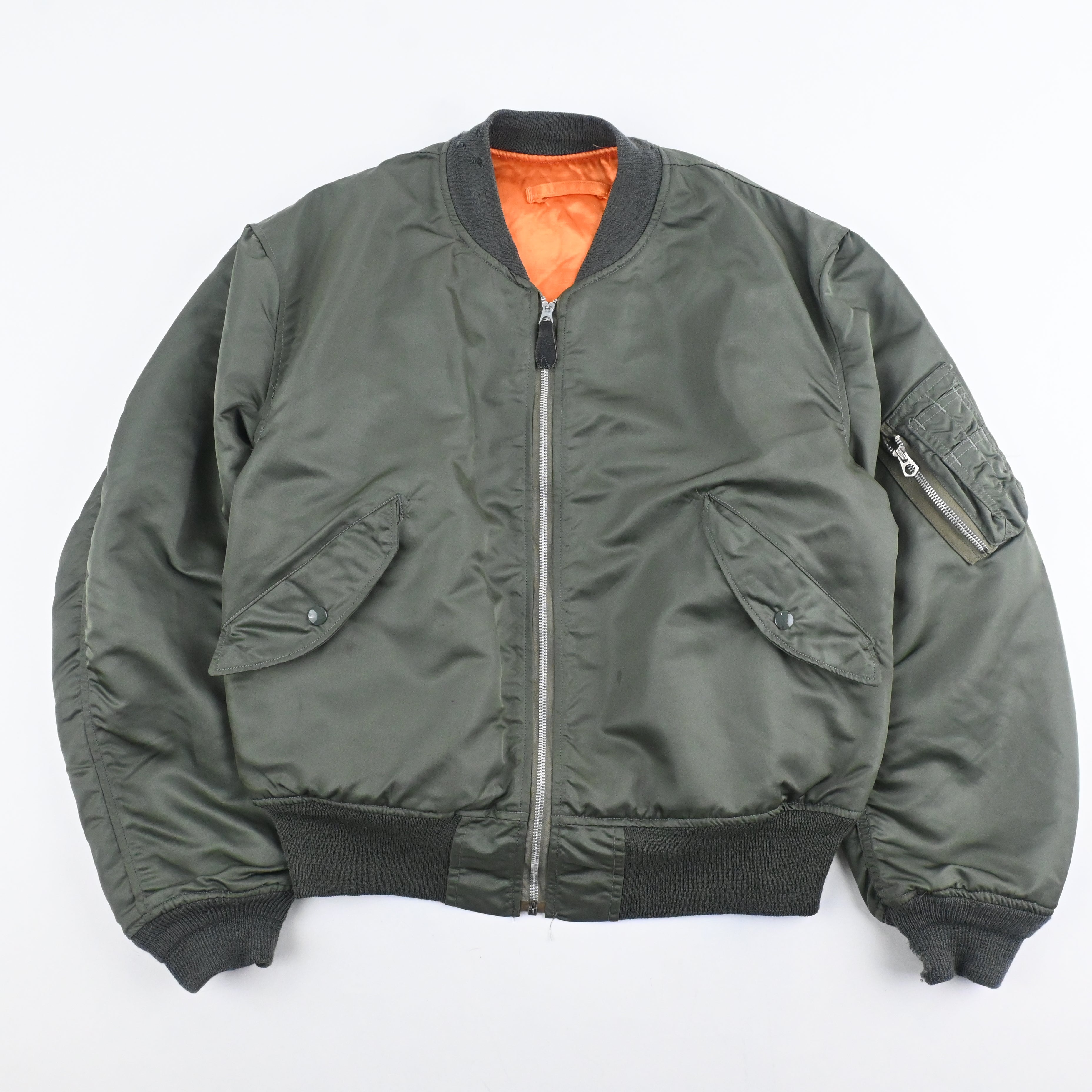 ‘72 U.S.A.F. MIL-J-7448J (USAF) L-2B Flight jacket SIZE: X-LARGE