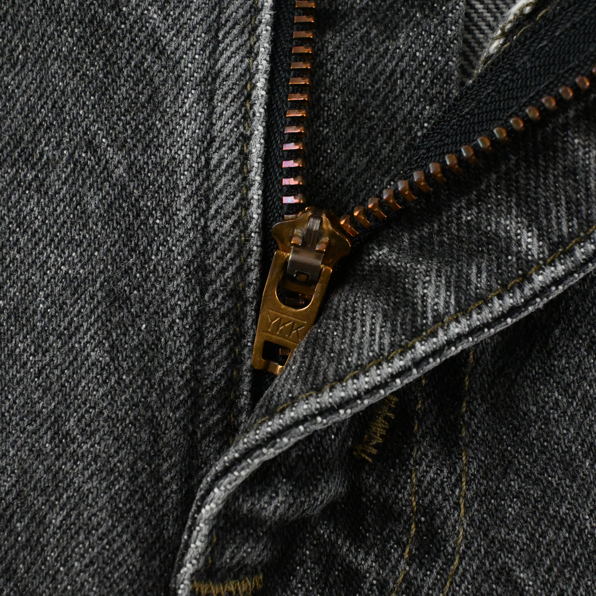 90's LEVI'S 40505-0259 SIZE W37 L30