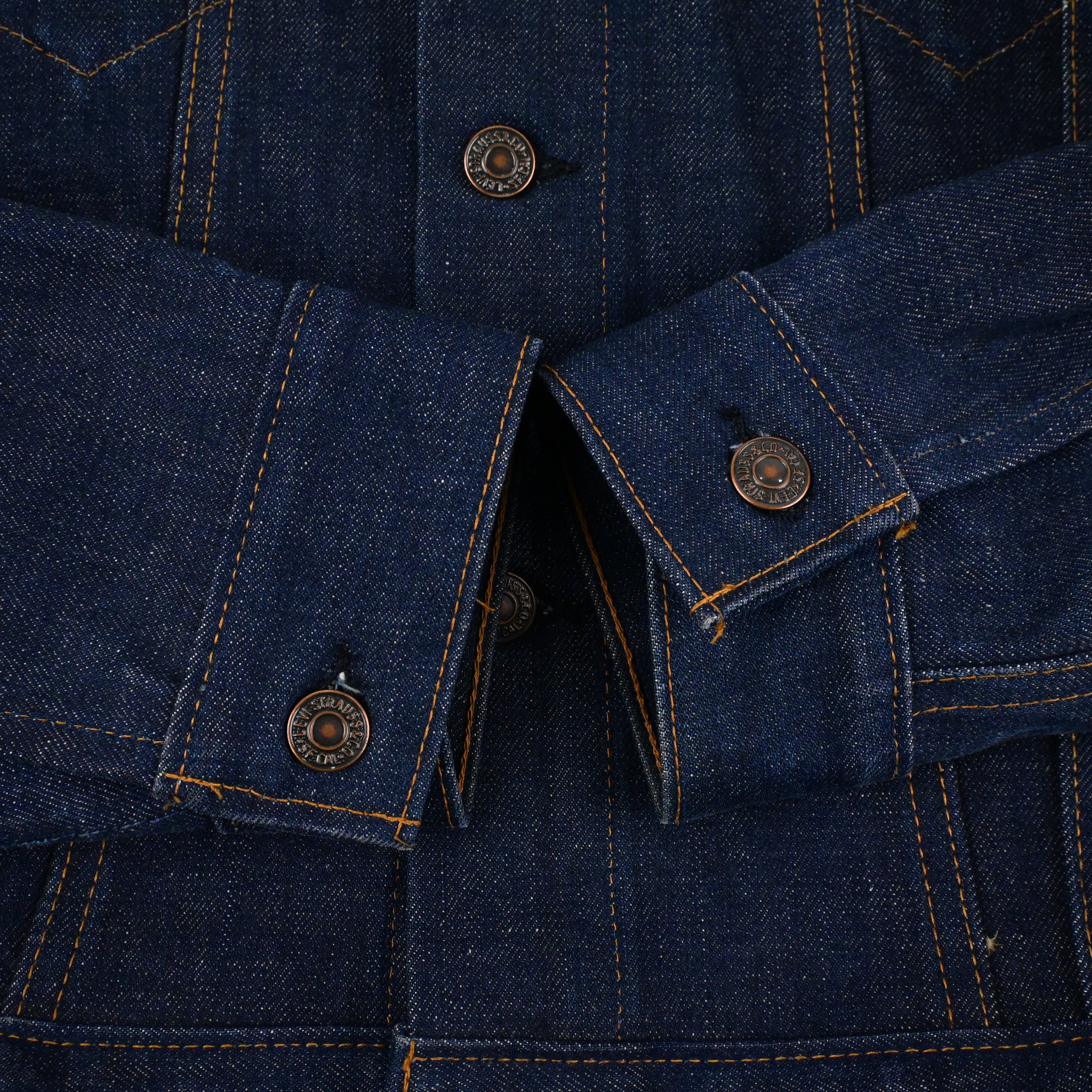 EARLY 70'S LEVI'S 70505-0217 SMALL"e" DEADSTOCK SIZE 40