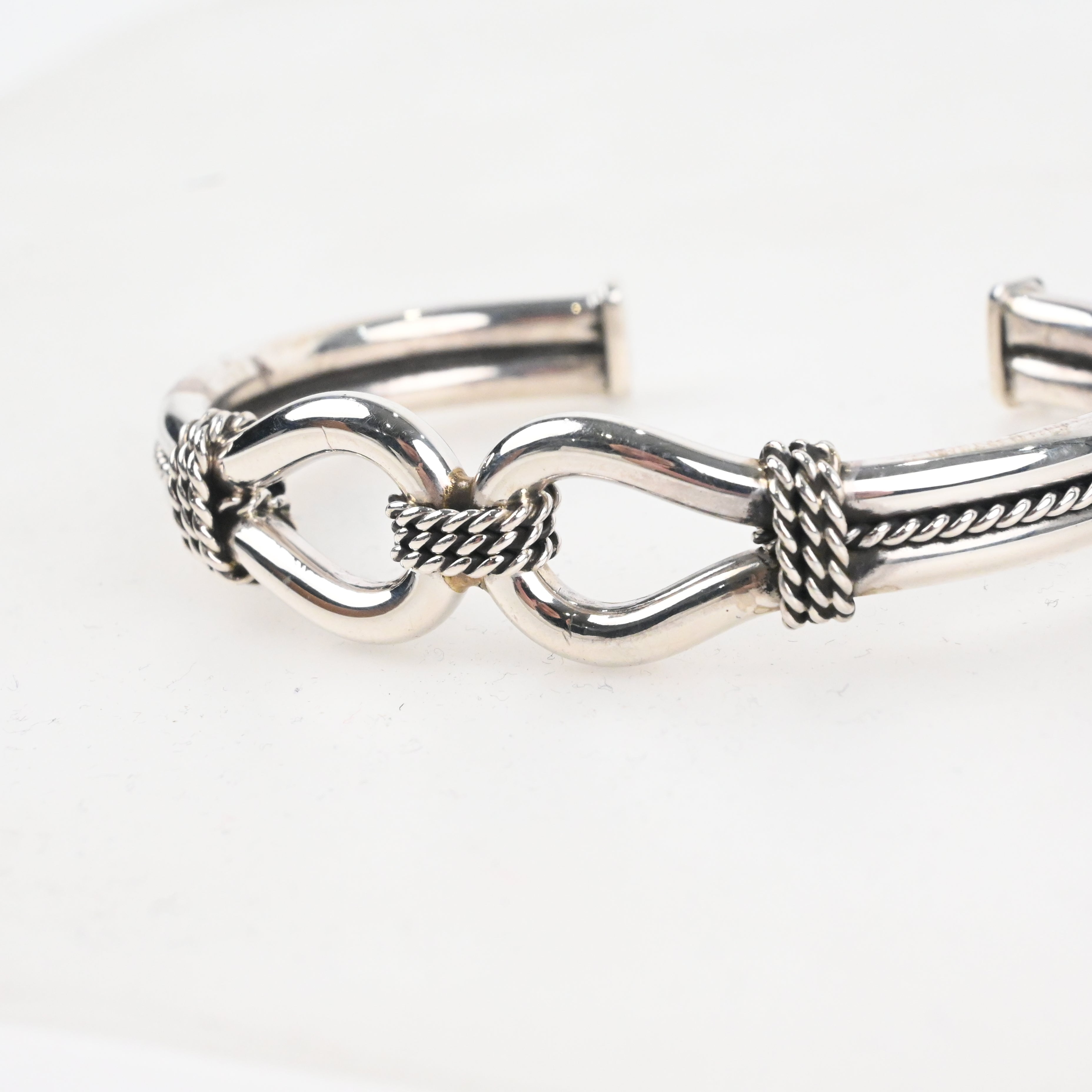 Navajo Steve Arviso Horse Whisperer Bracelet Size 5 1/2-6