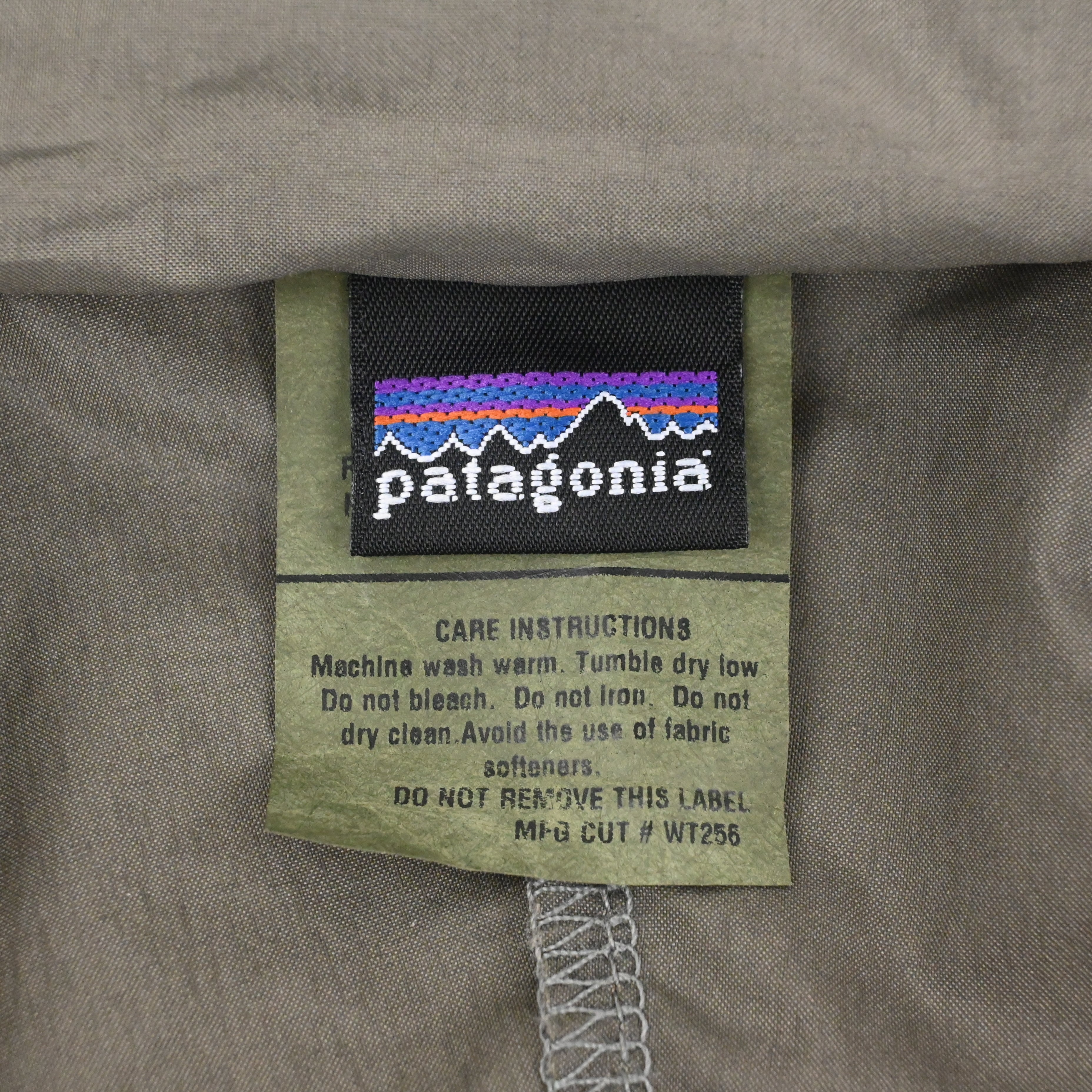 '09 PATAGONIA PCU LEVEL 4 JACKET DEAD STOCK SIZE L-LONG