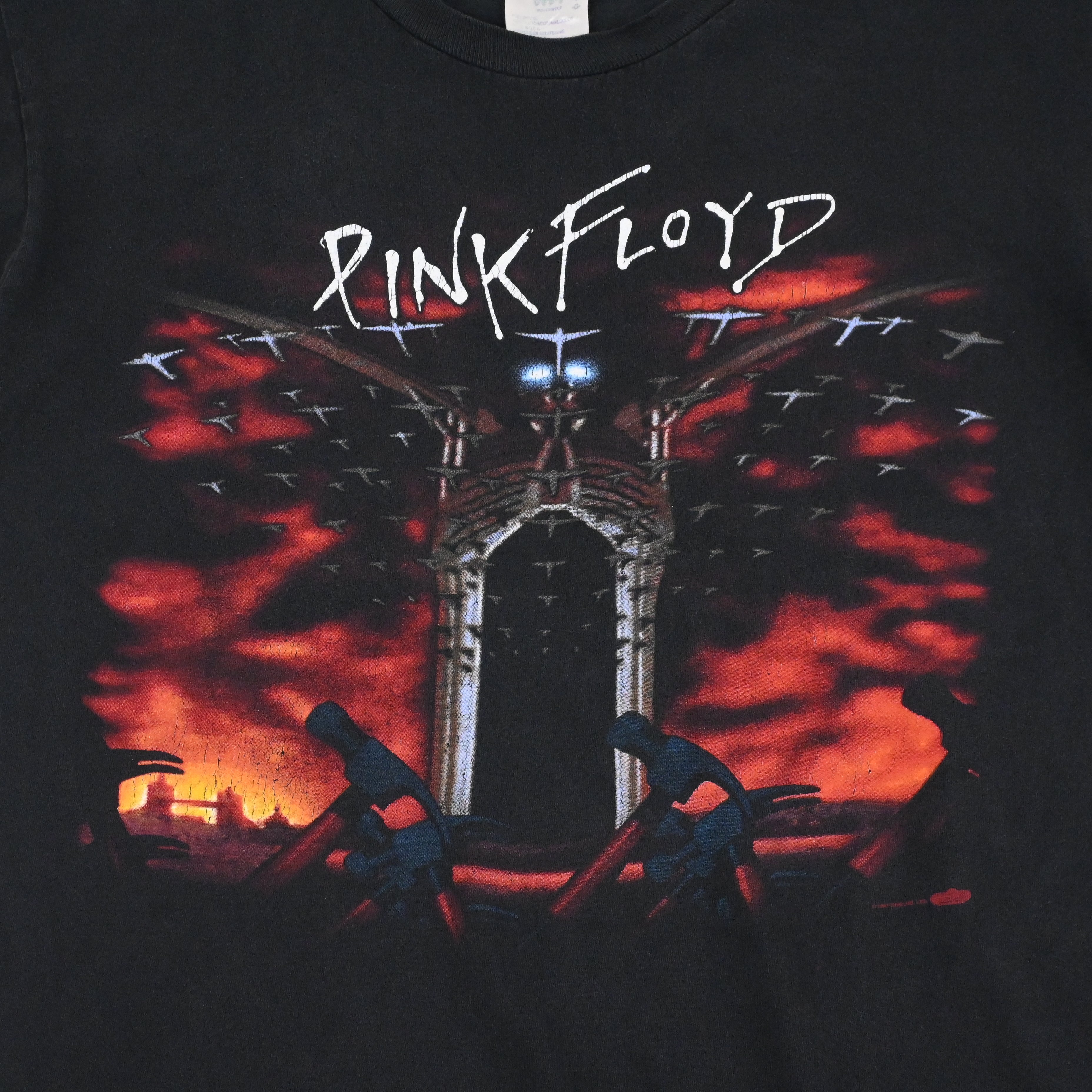 92© PINK FLOYD "THE WALL" T-SHIRT SIZE L