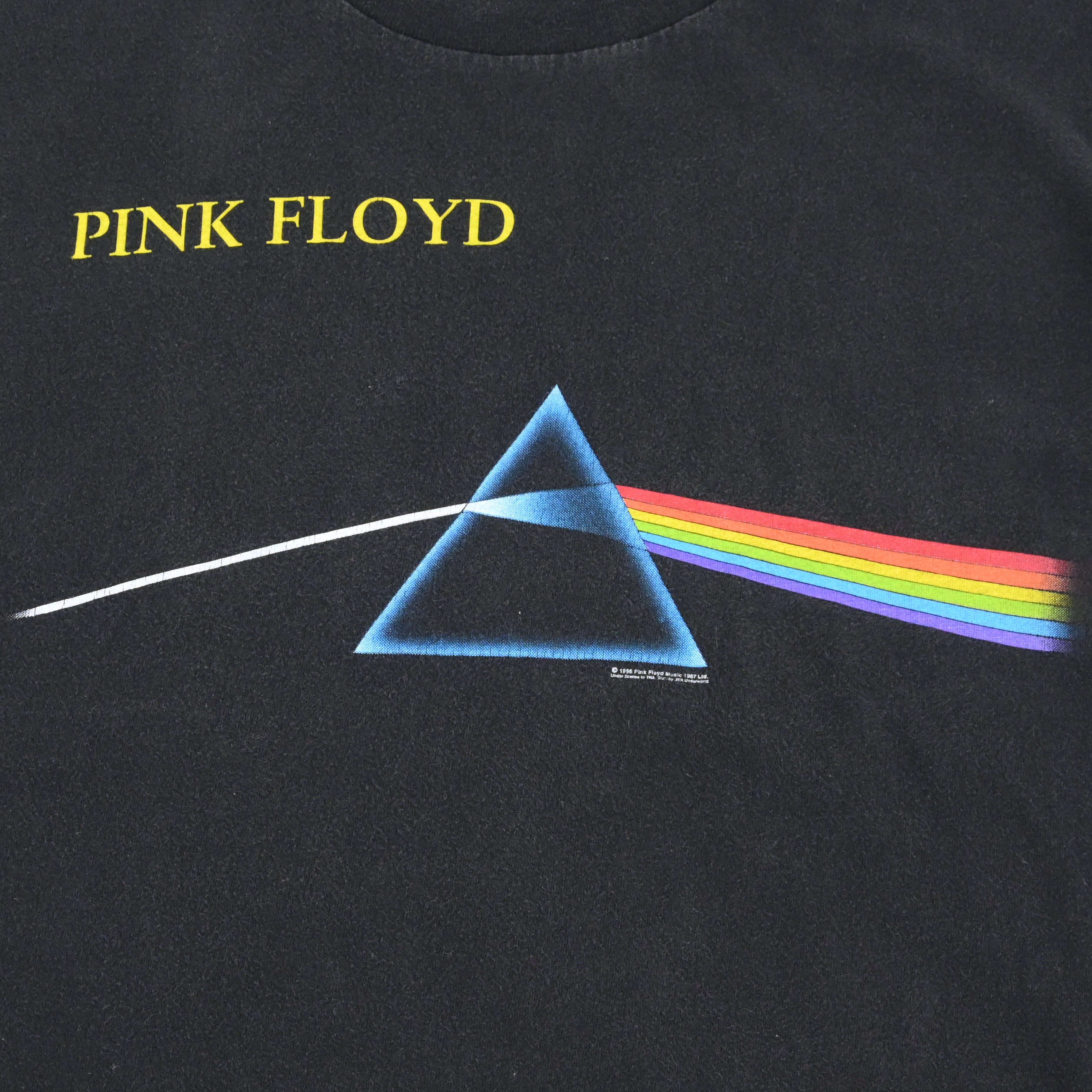 96© PINK FLOYD "The Dark Side Of Moon” T-SHIRT SIZE L