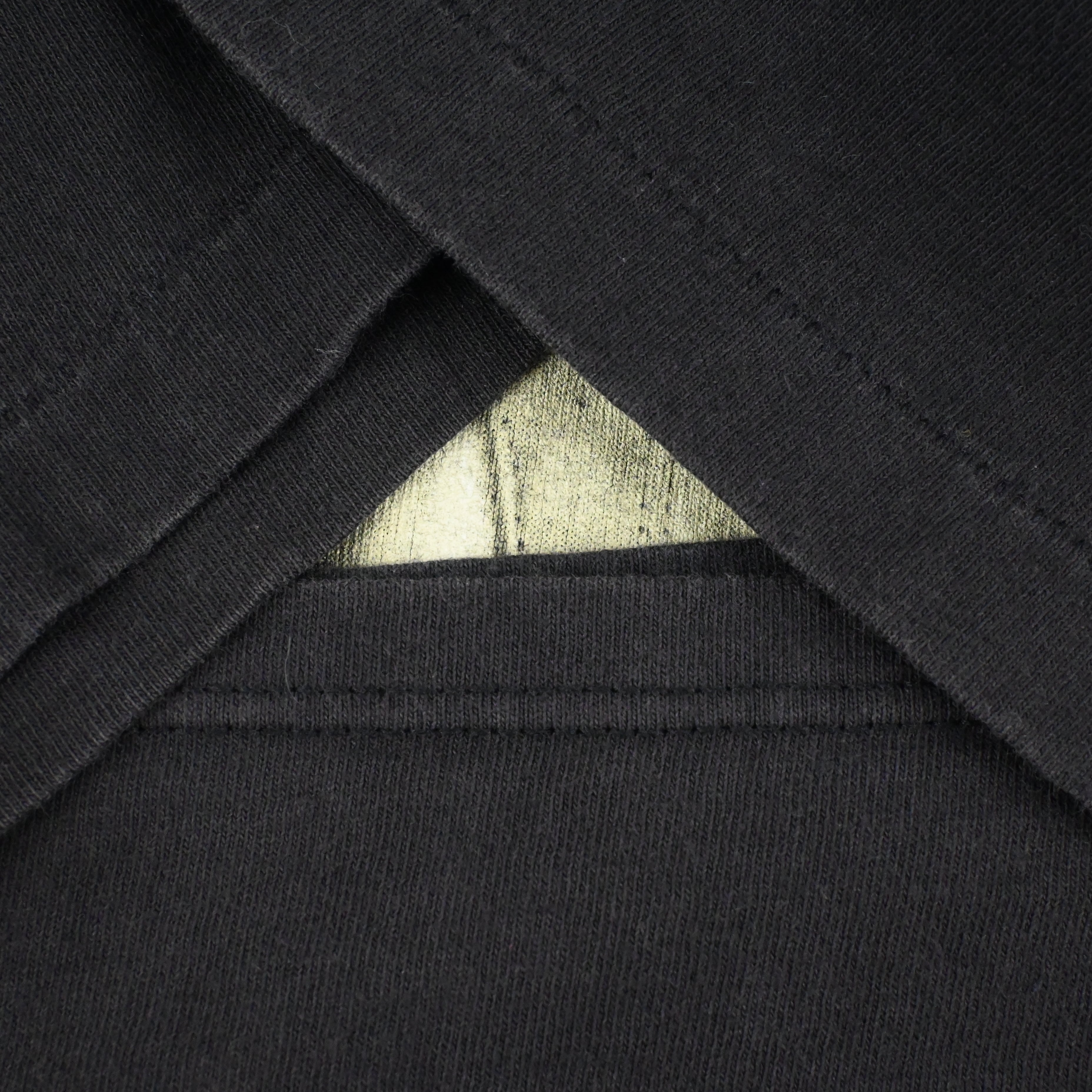 94© PINK FLOYD "The Division Bell” NORTH AMERICAN TOUR T-SHIRT SIZE L