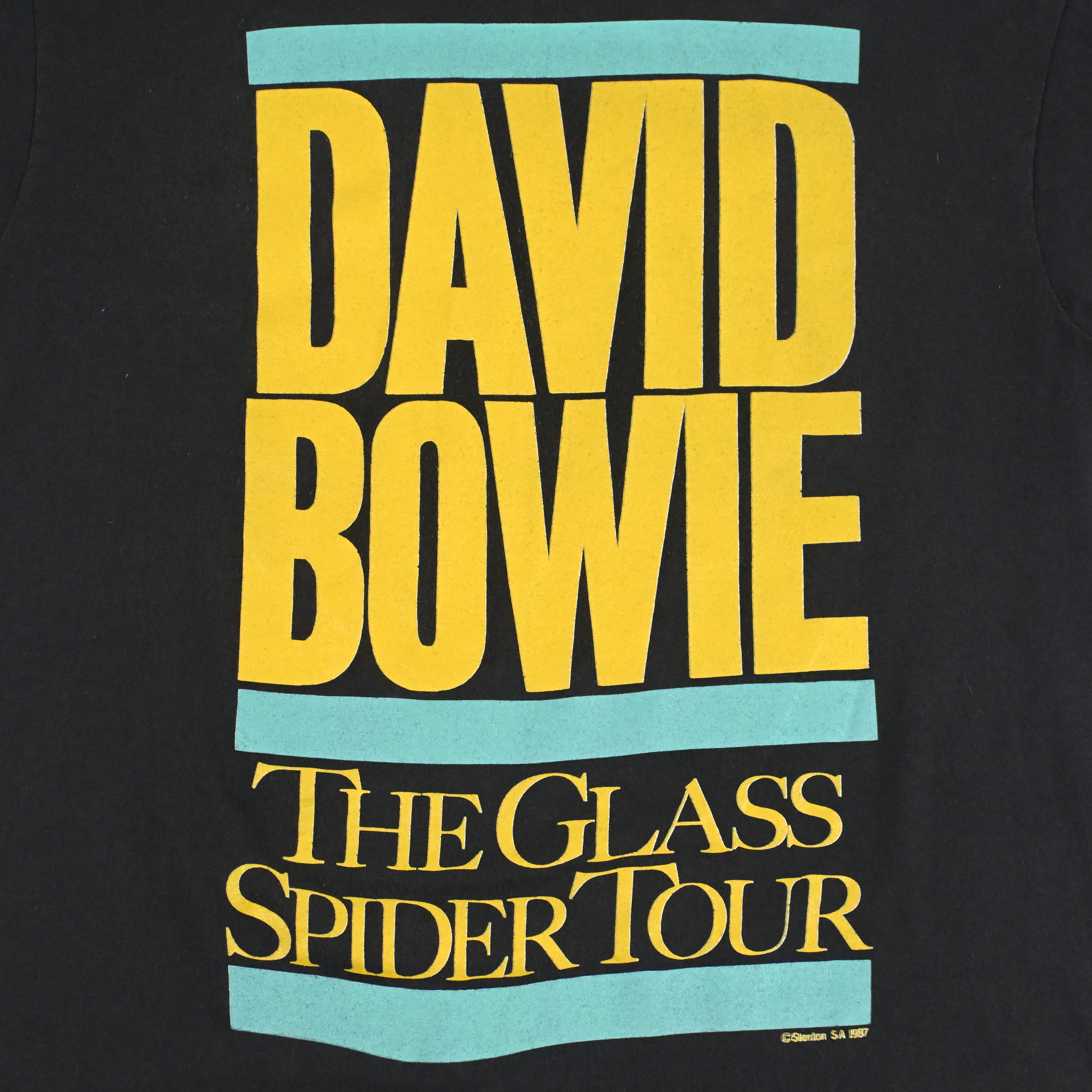 87© DAVID BOWIE "THE GLASS SPIDER TOUR" T-SHIRT SIZE L
