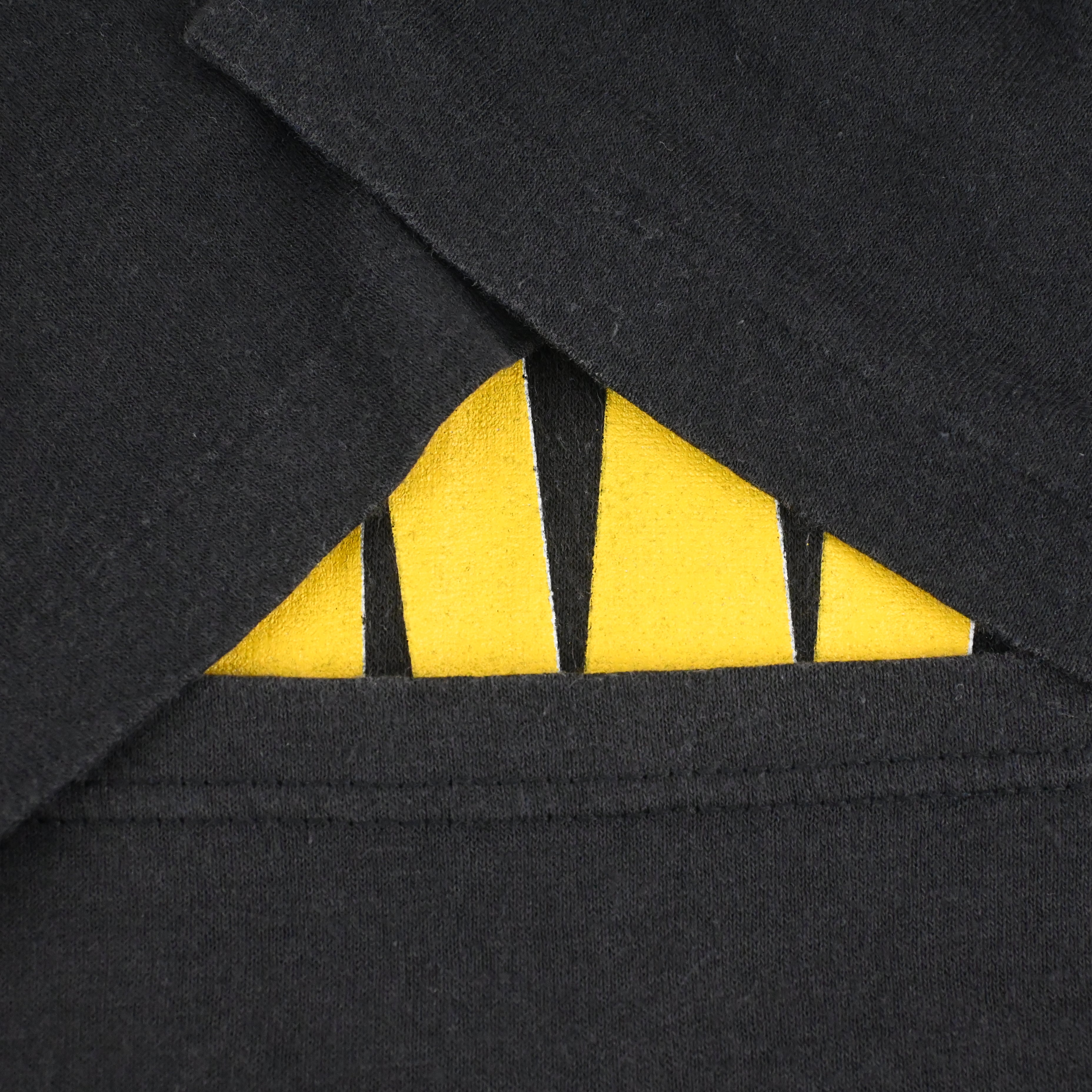 87© DAVID BOWIE "THE GLASS SPIDER TOUR" T-SHIRT SIZE L