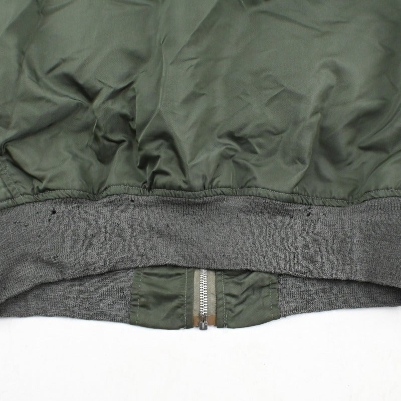 リブに虫食いがございます。