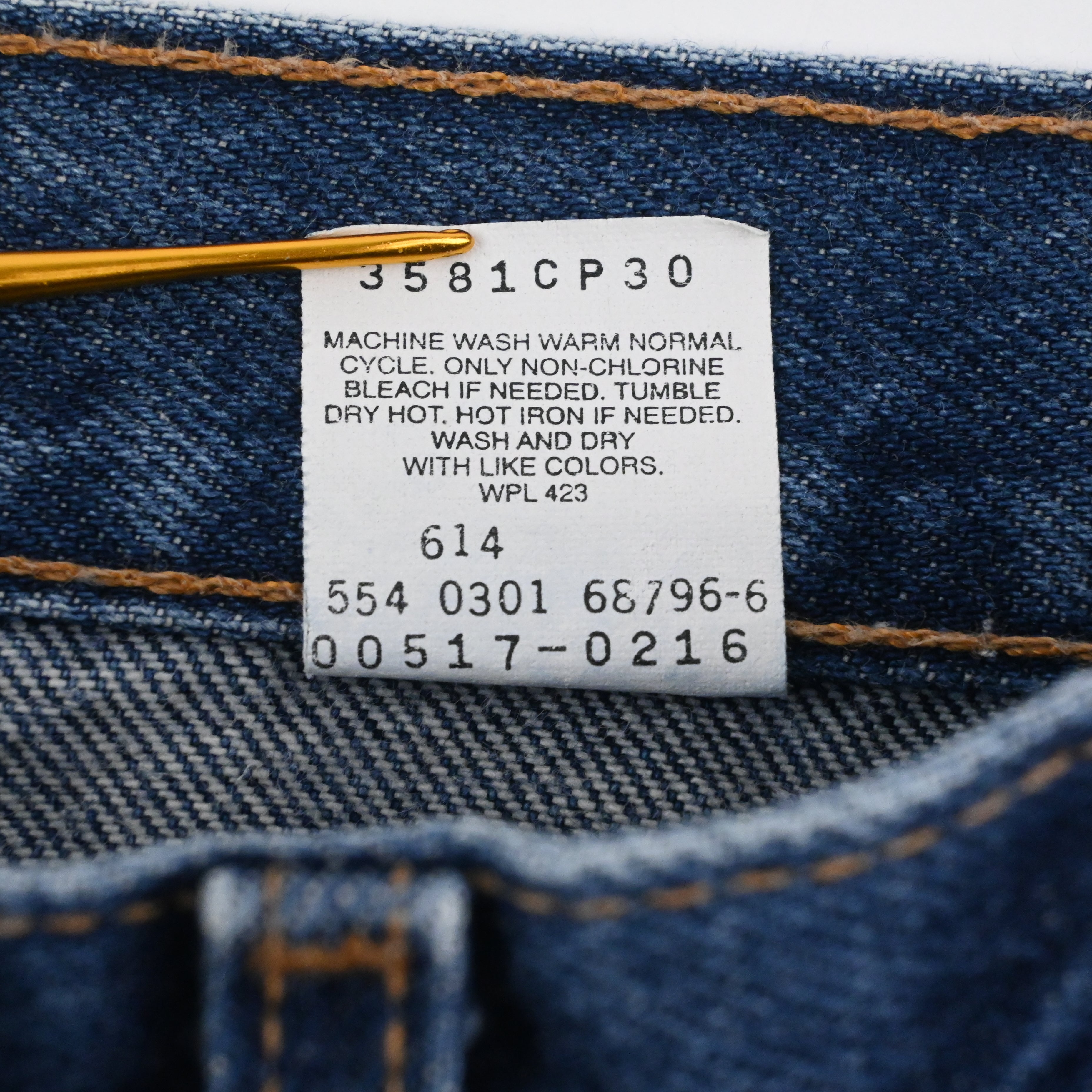 '01 Levi's 517-0216 Size W33 L30