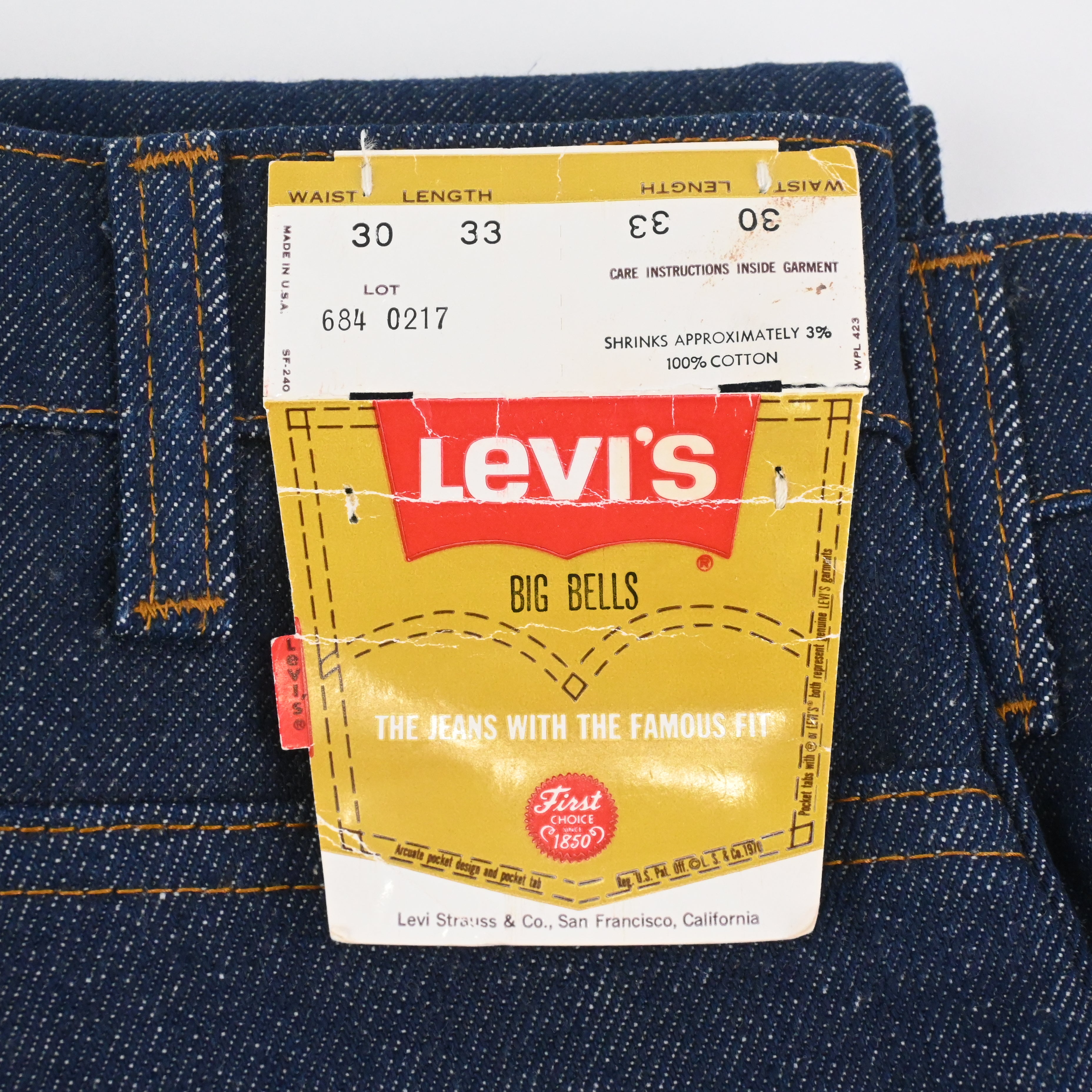 78 LEVI'S 684-0217 SIZE W30 L33 DEAD STOCK
