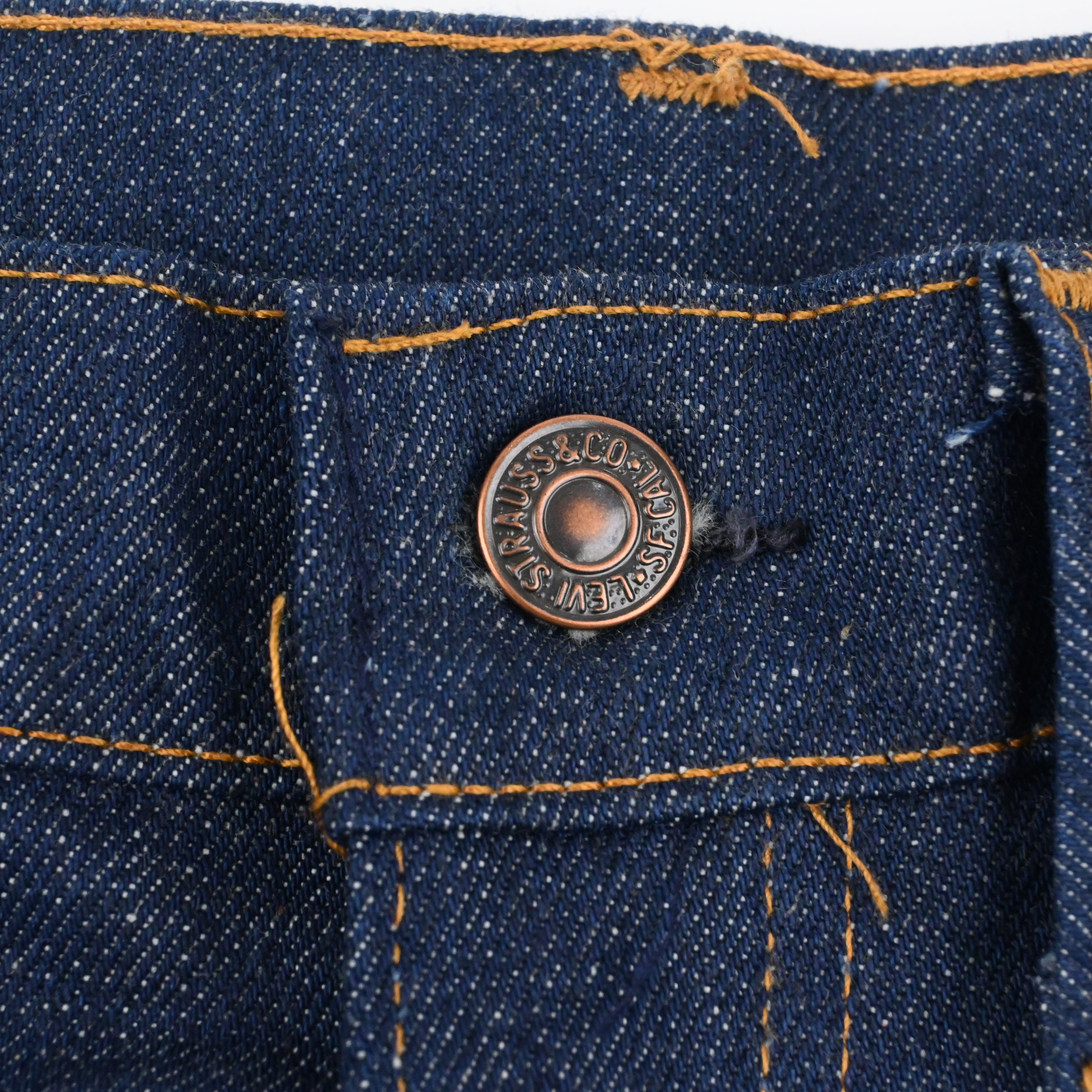 76 LEVI'S 646-0217 SIZE W34 L30 DEADSTOCK