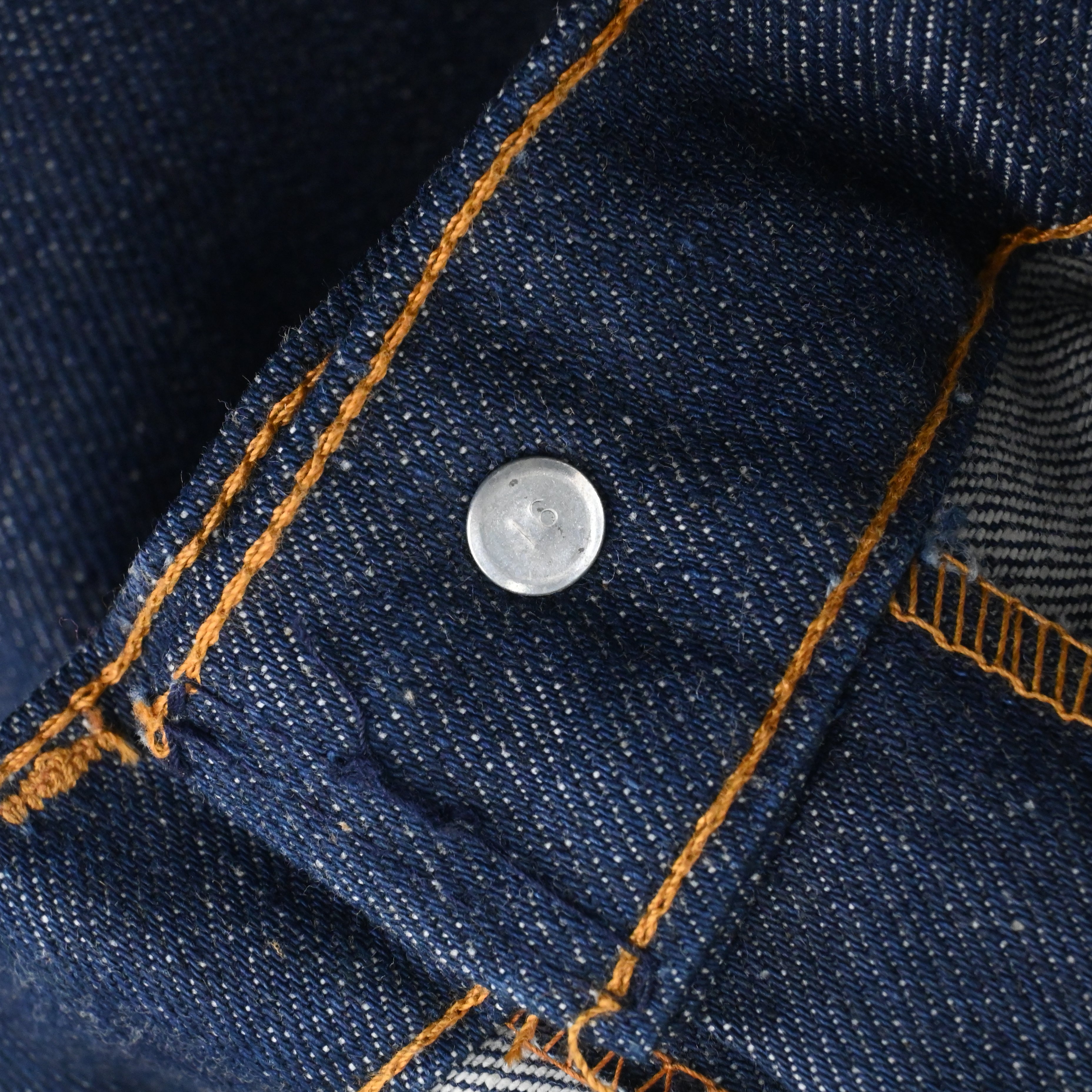 76 LEVI'S 646-0217 SIZE W34 L30 DEADSTOCK