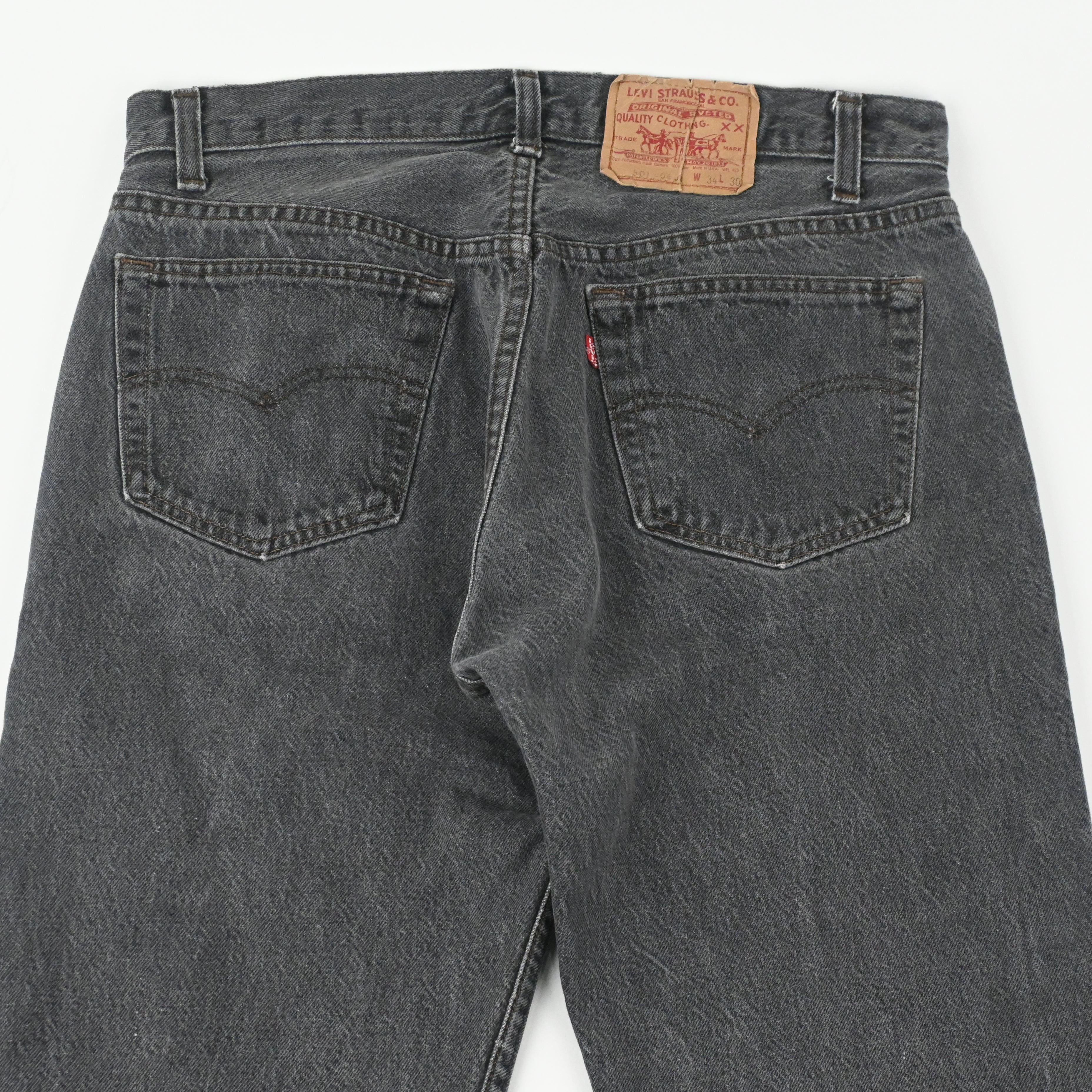 87 LEVI'S 501-0658 SIZE W34 L30 BLACK