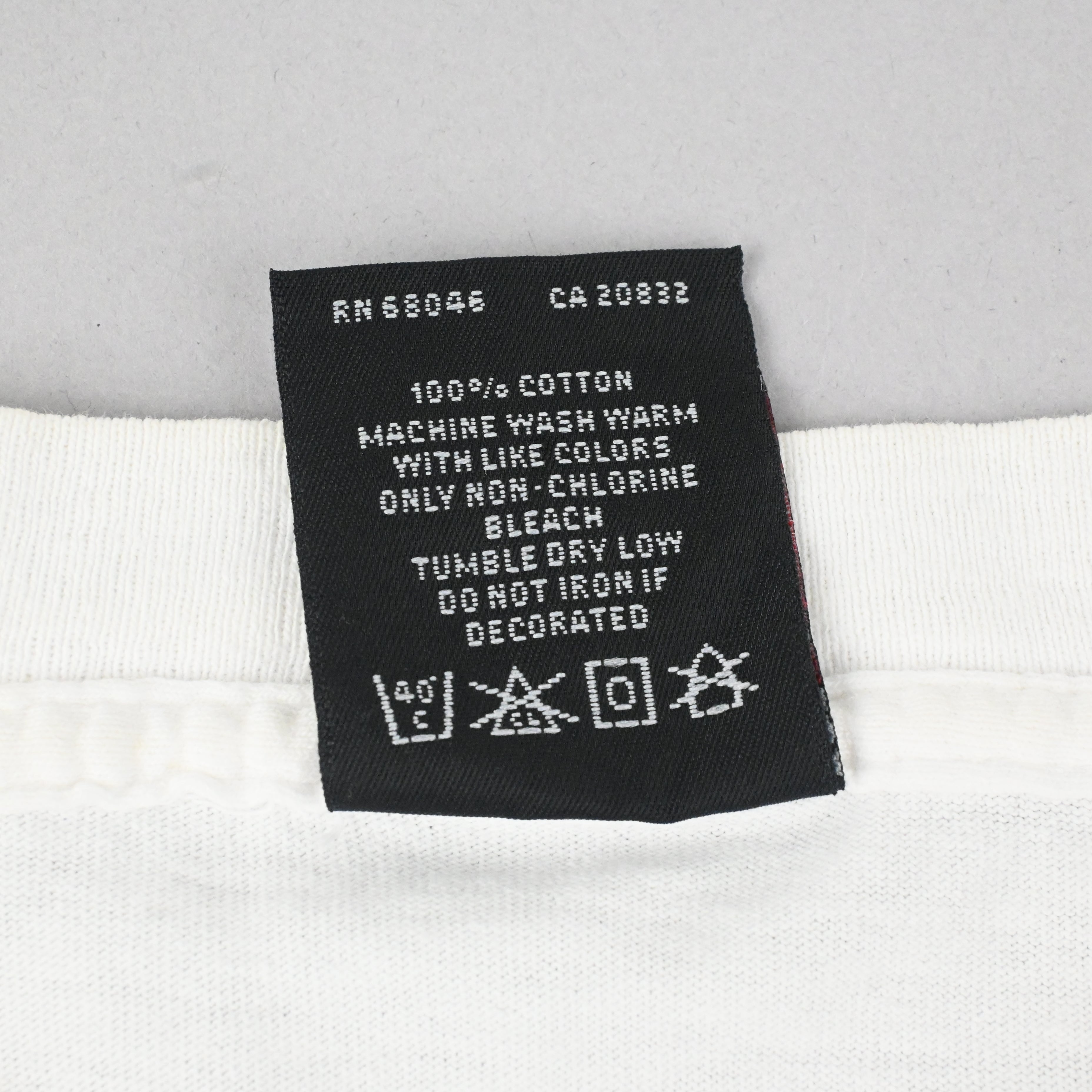 94© KURT COBAIN T-SHIRT SIZE L