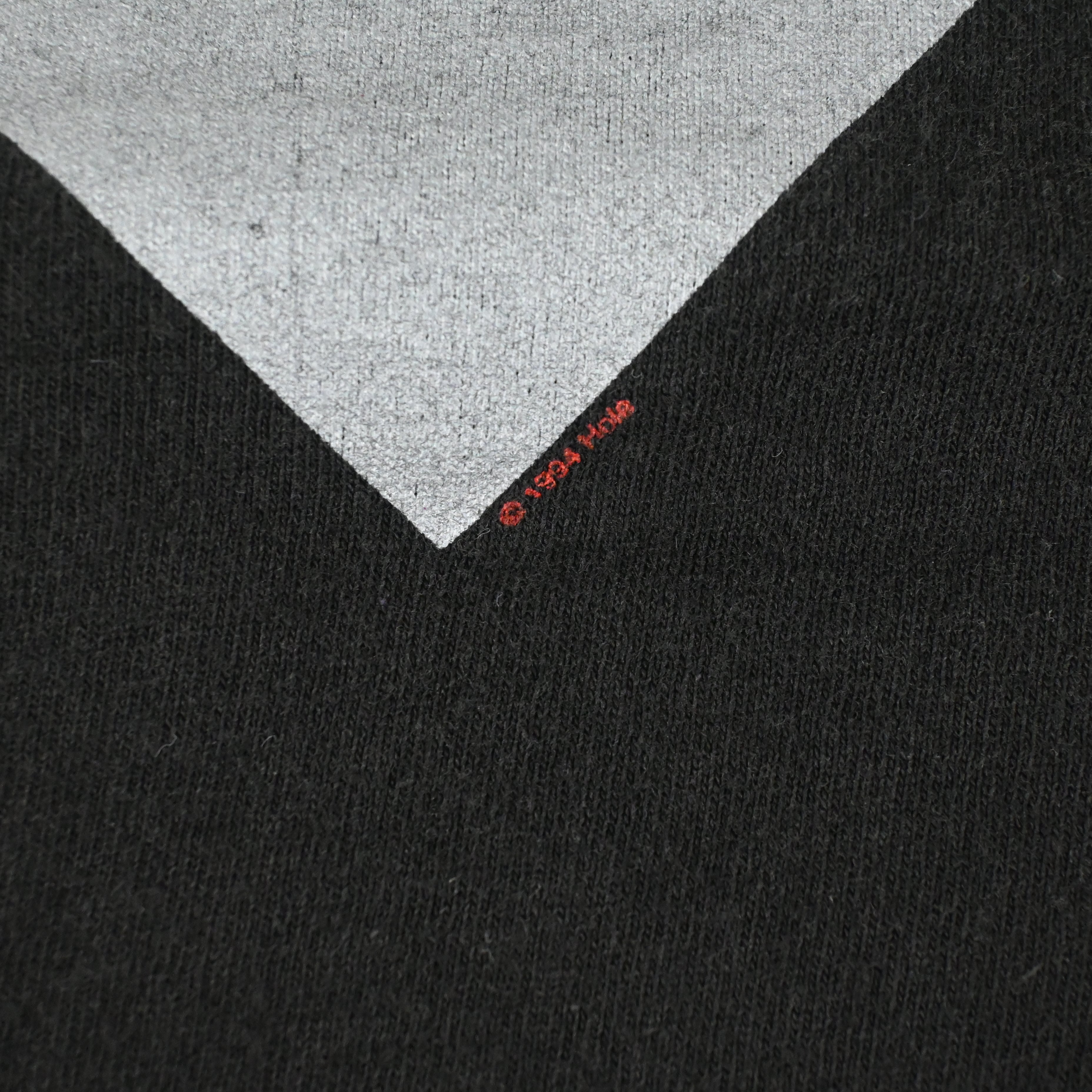 94© HOLE T-SHIRT SIZE L